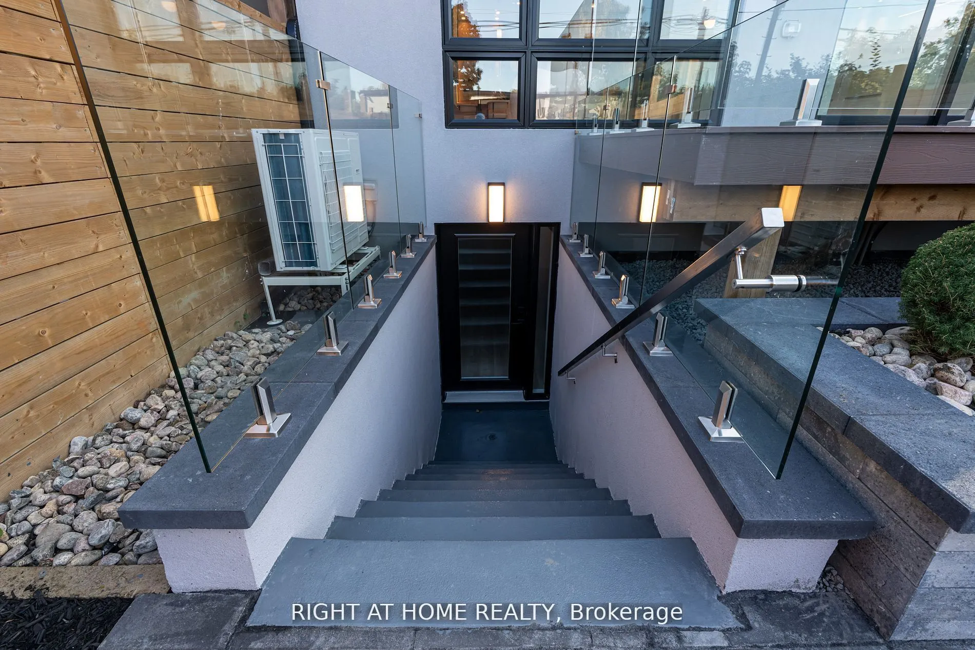 100 Glenvale Boulevard