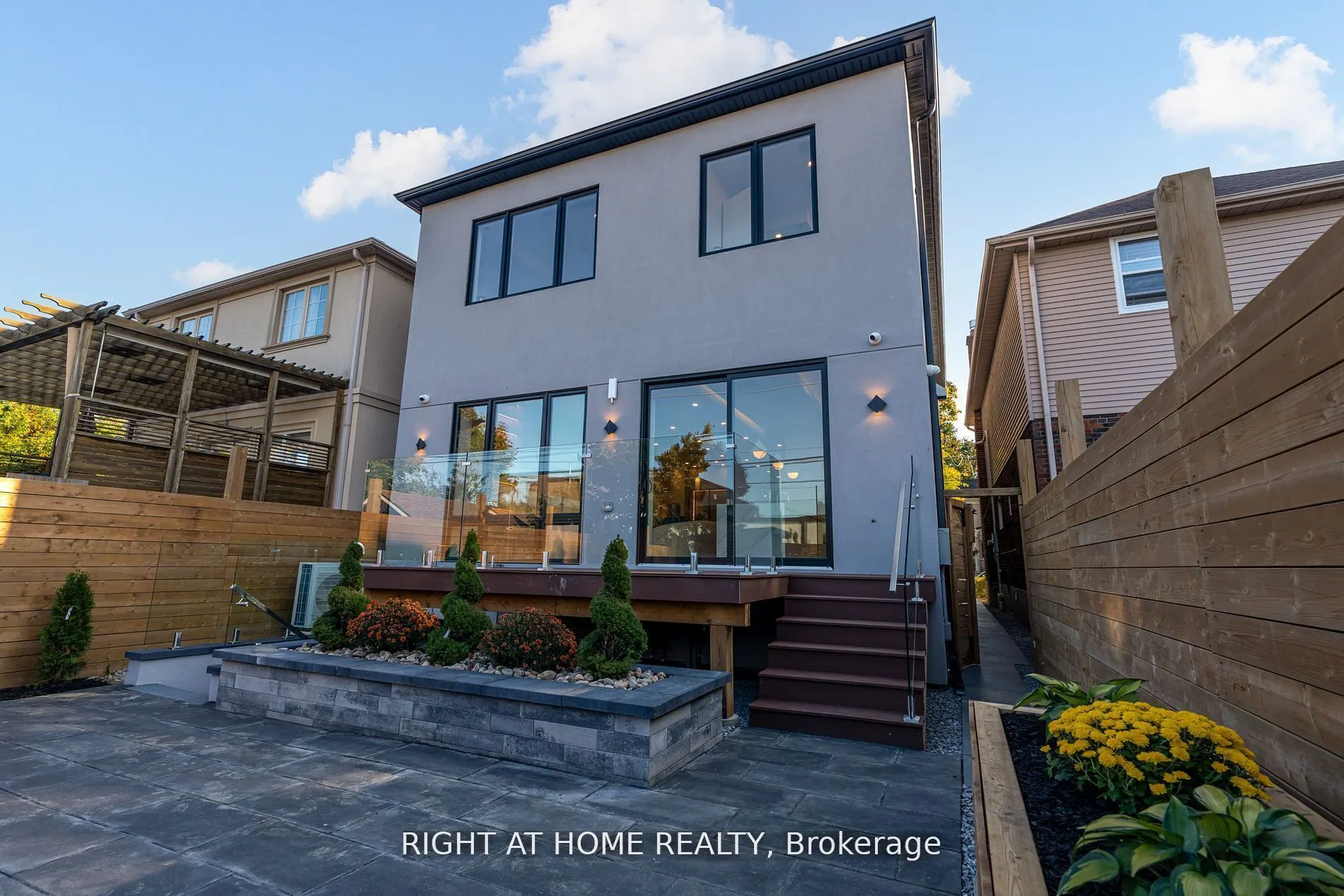 100 Glenvale Boulevard
