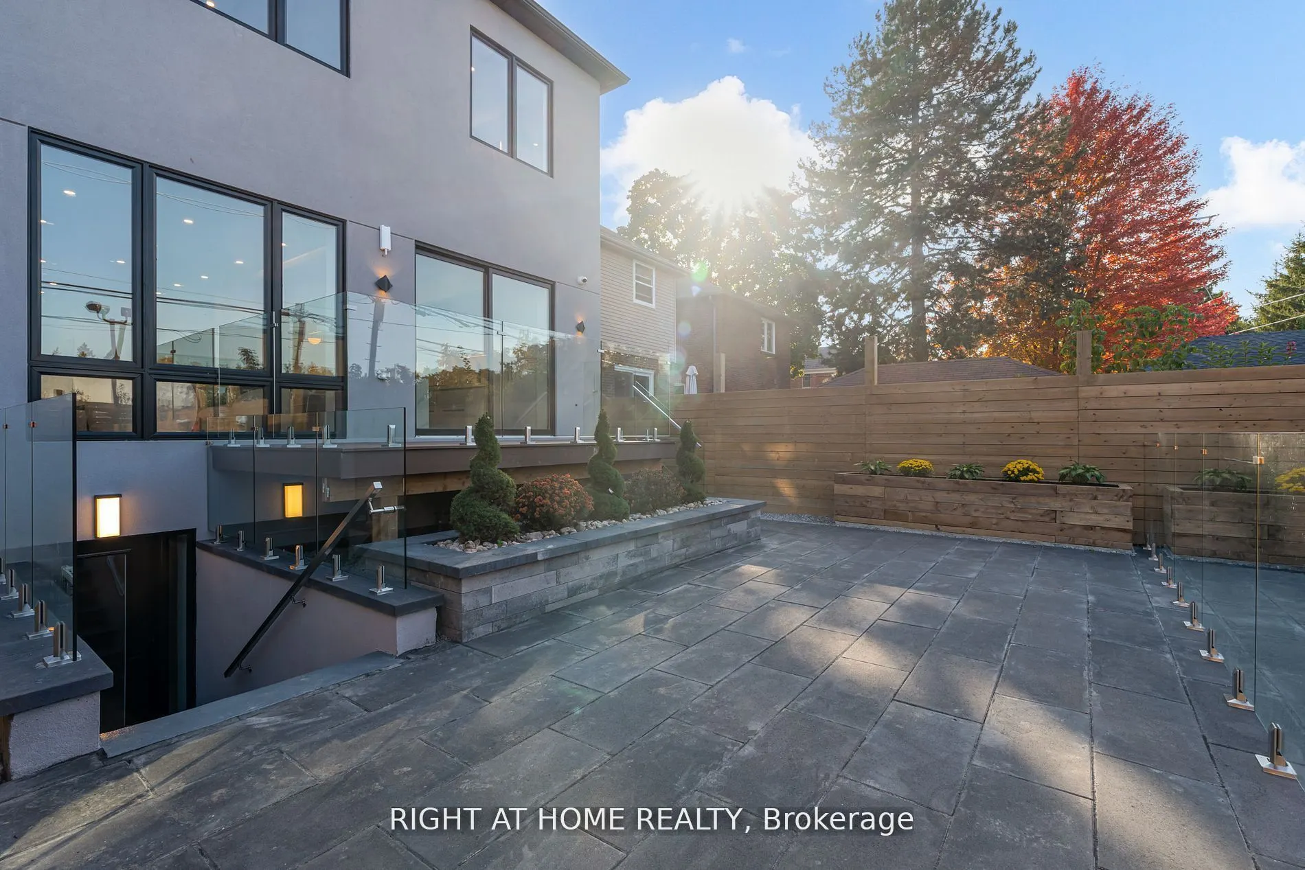 100 Glenvale Boulevard