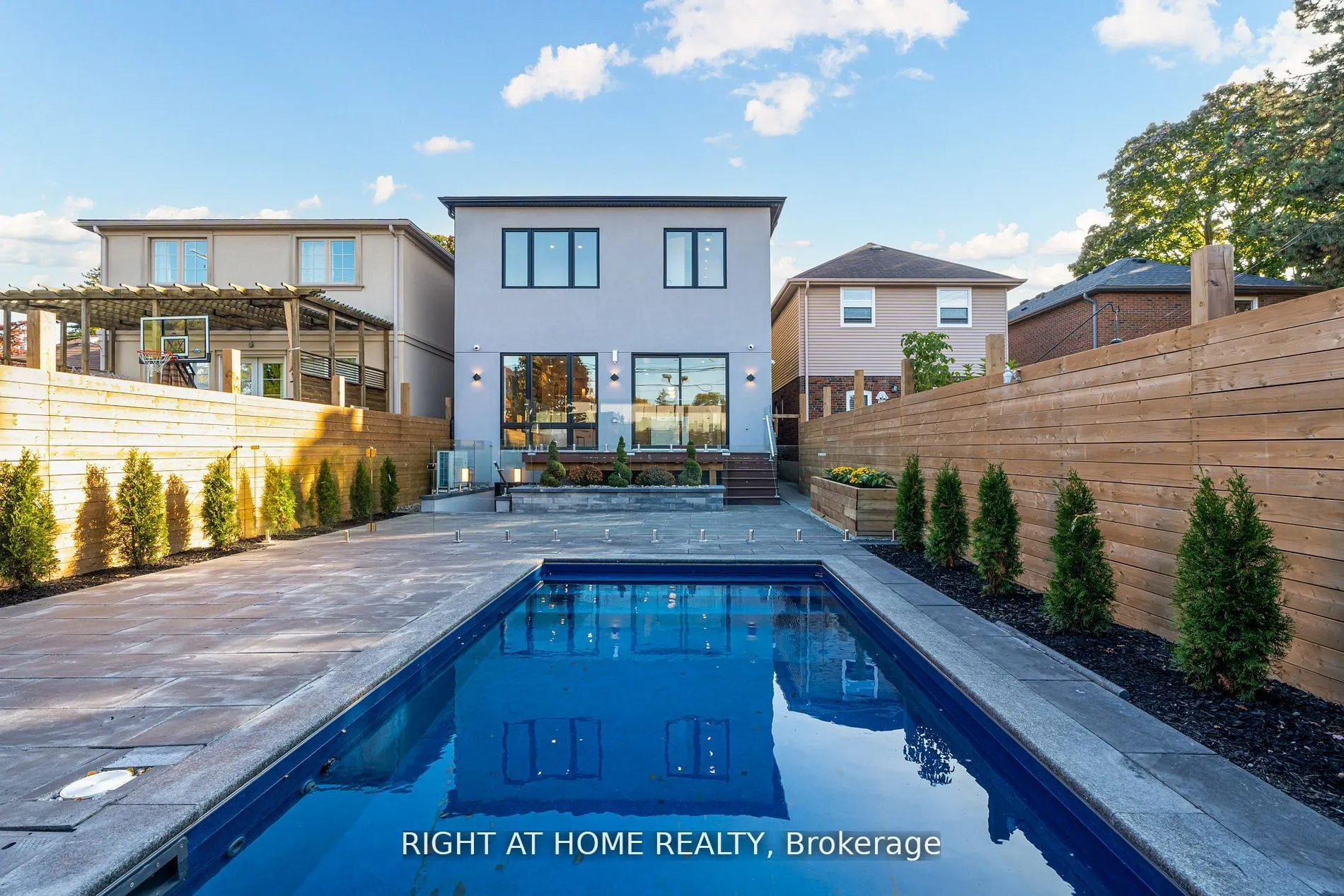 100 Glenvale Boulevard