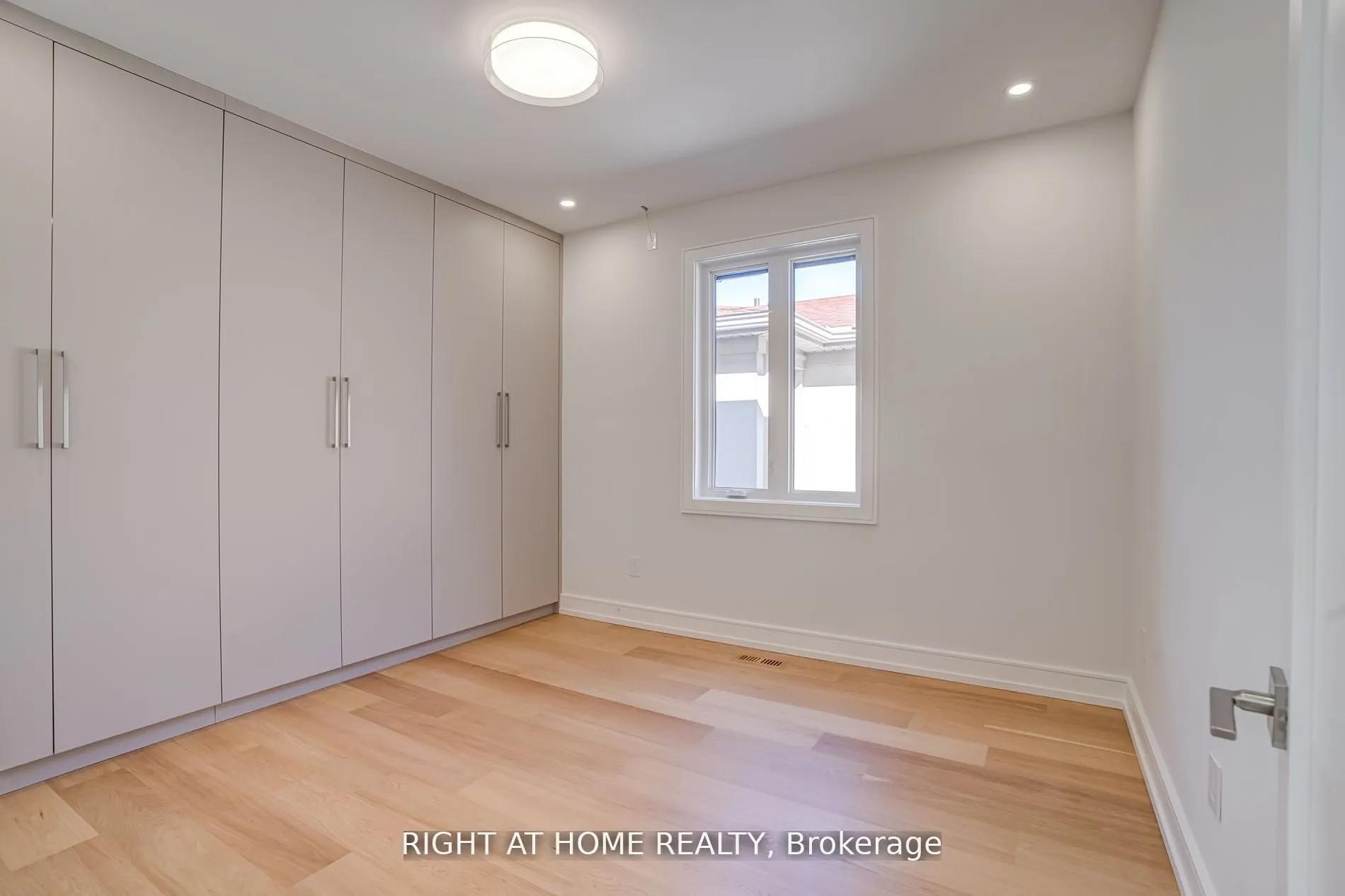 100 Glenvale Boulevard