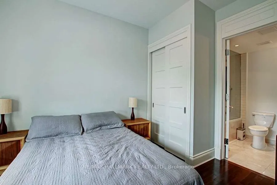 22 Leader Lane, #402
