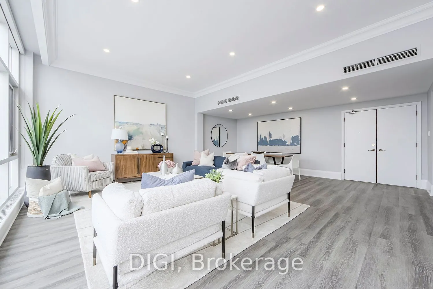 400 Walmer Road, #PH24