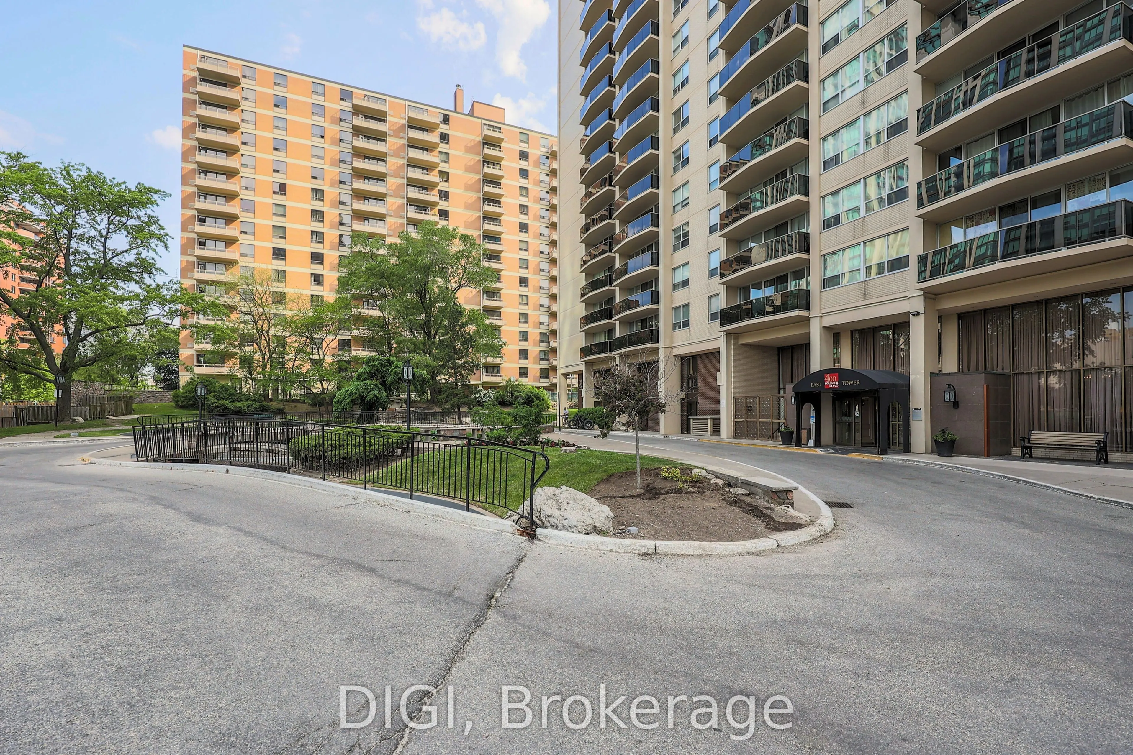 400 Walmer Road, #PH24
