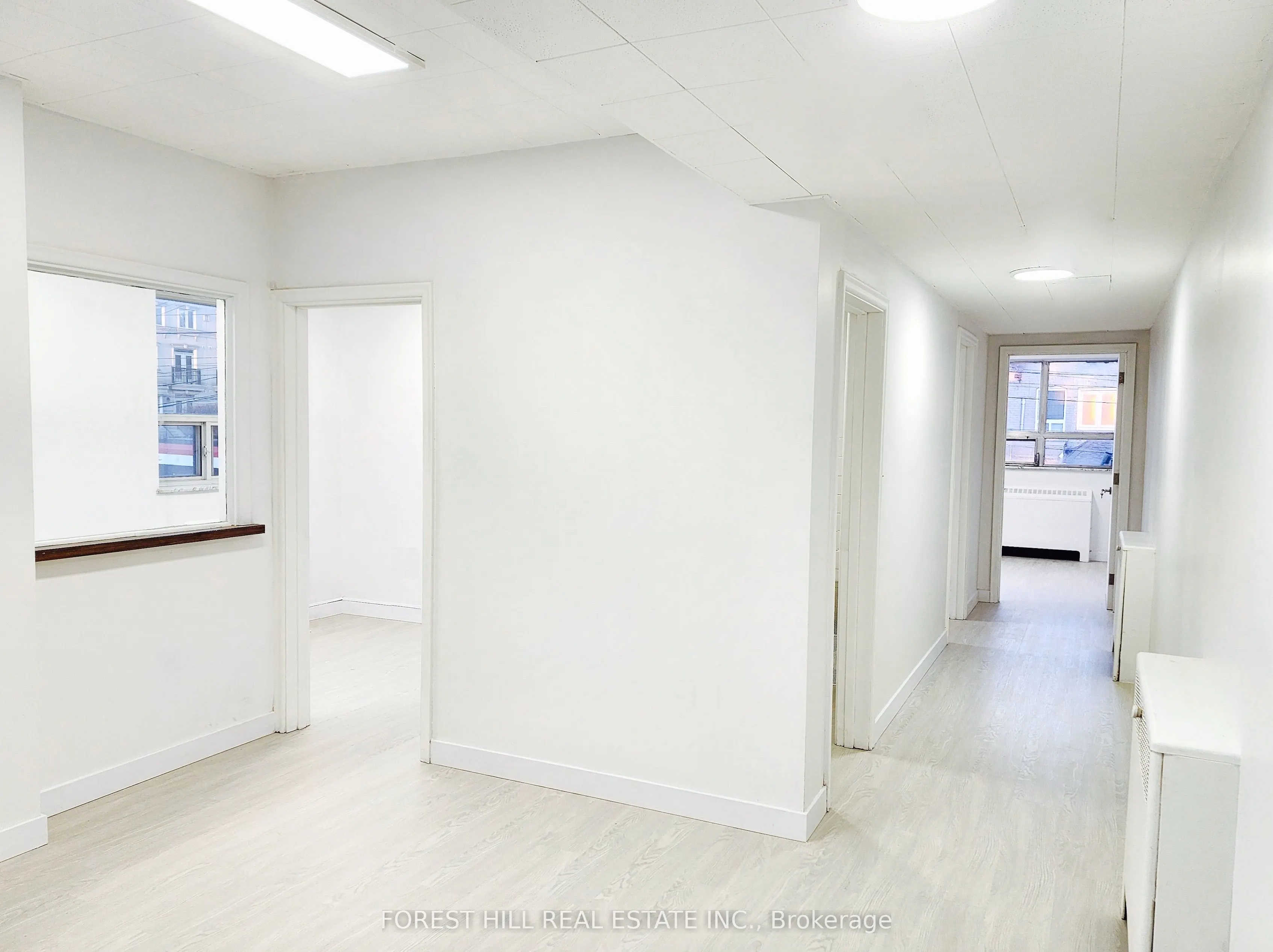 226 Bathurst Street, #250
