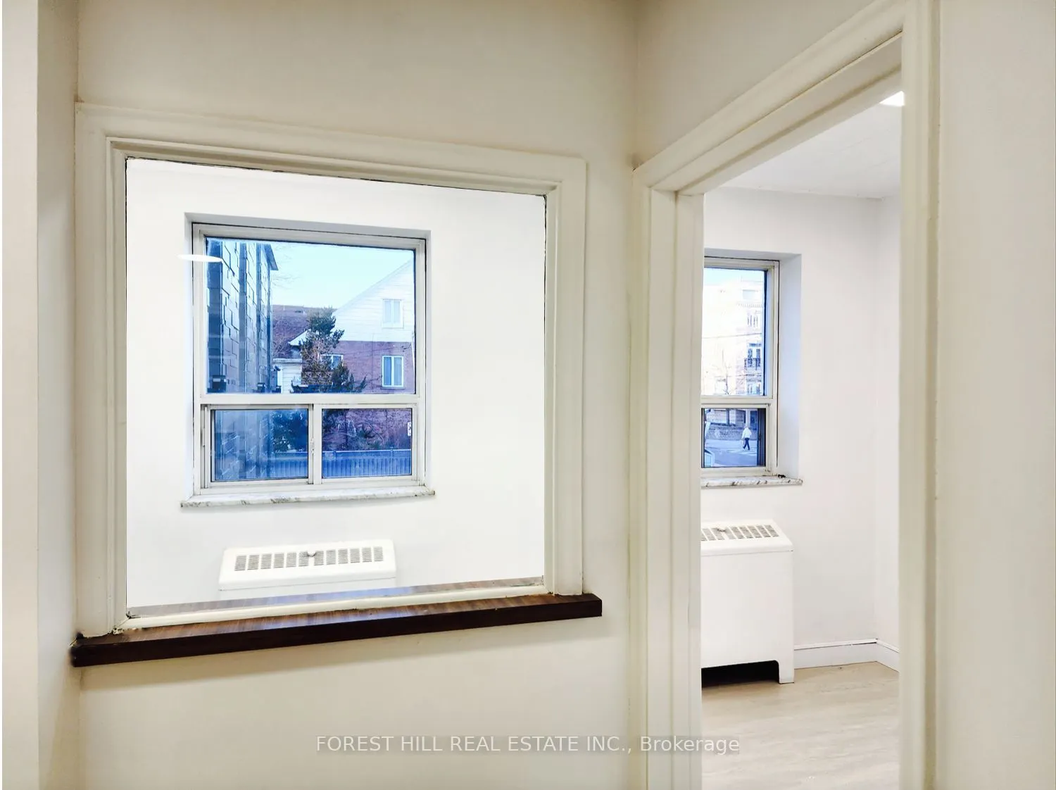 226 Bathurst Street, #250