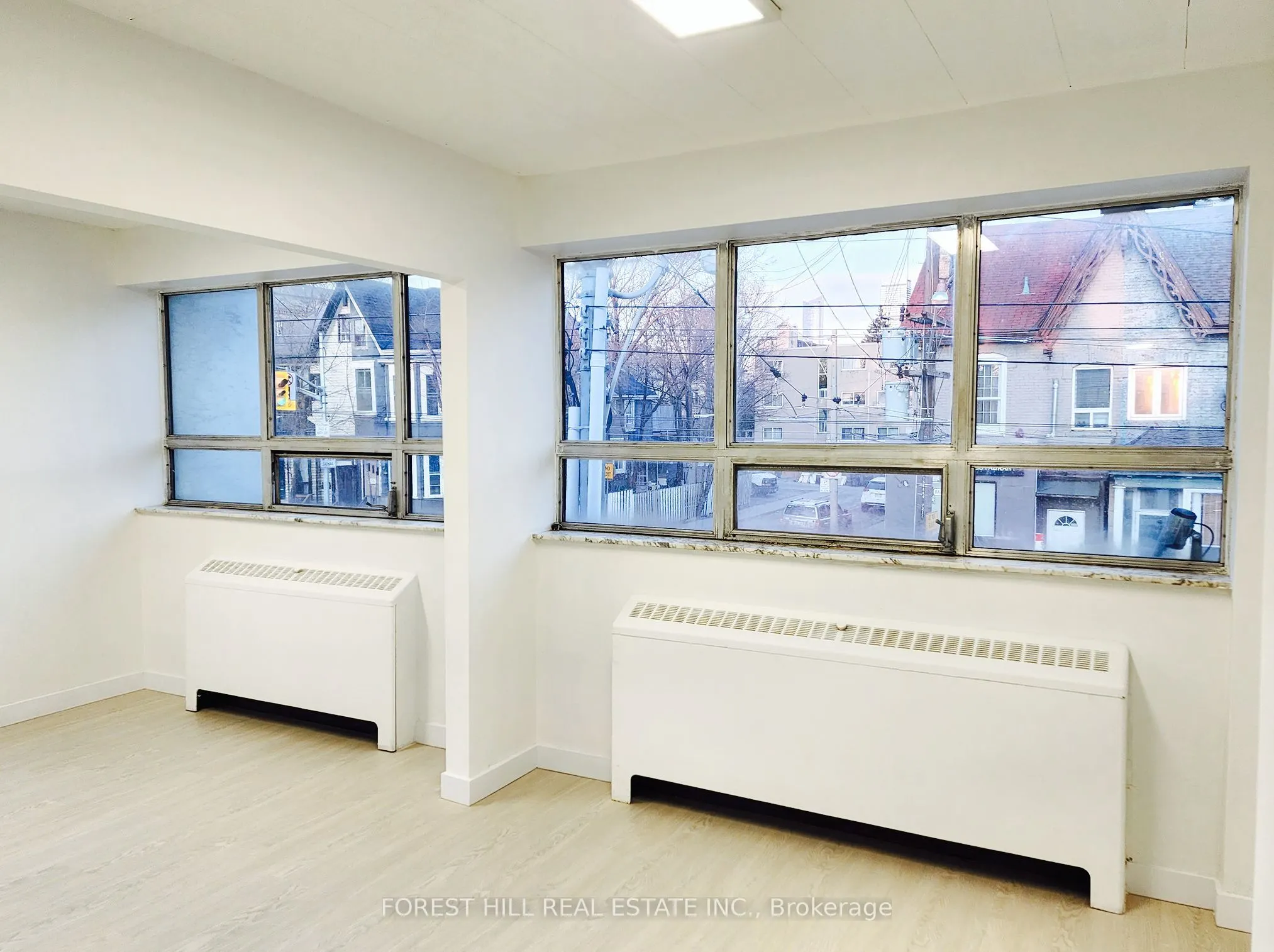 226 Bathurst Street, #250