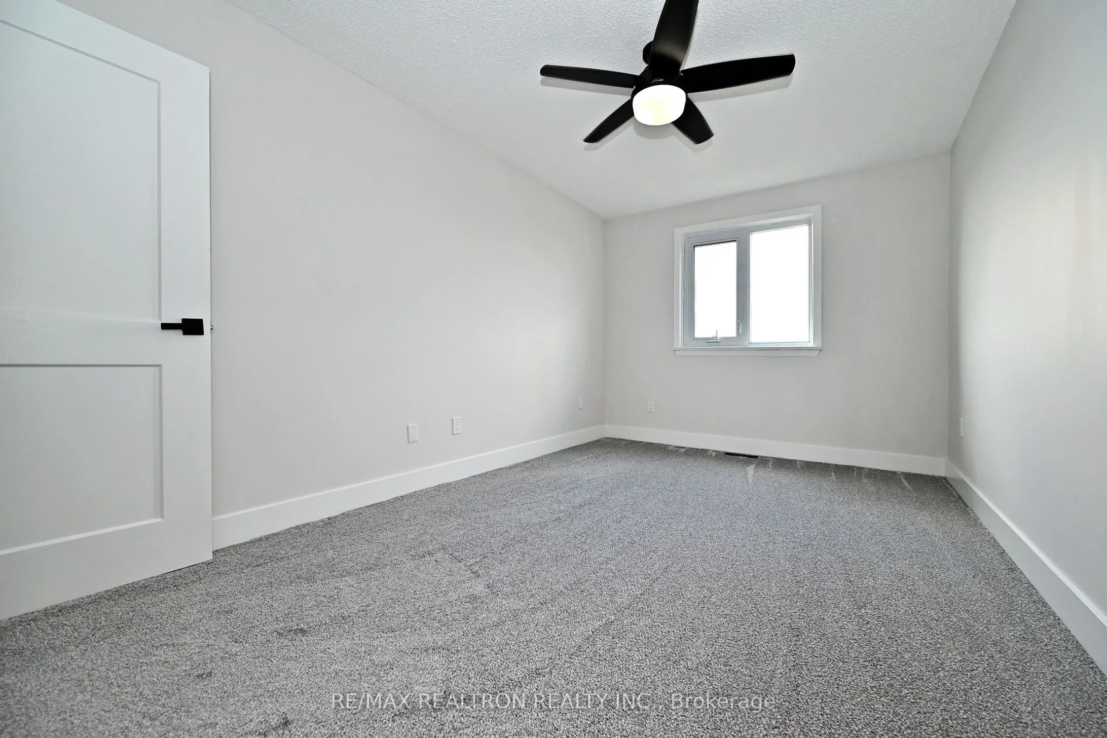 4005 Don Mills Road, #322