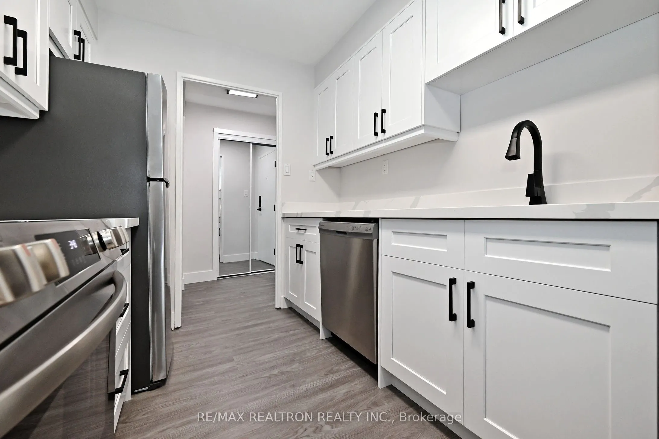 4005 Don Mills Road, #322