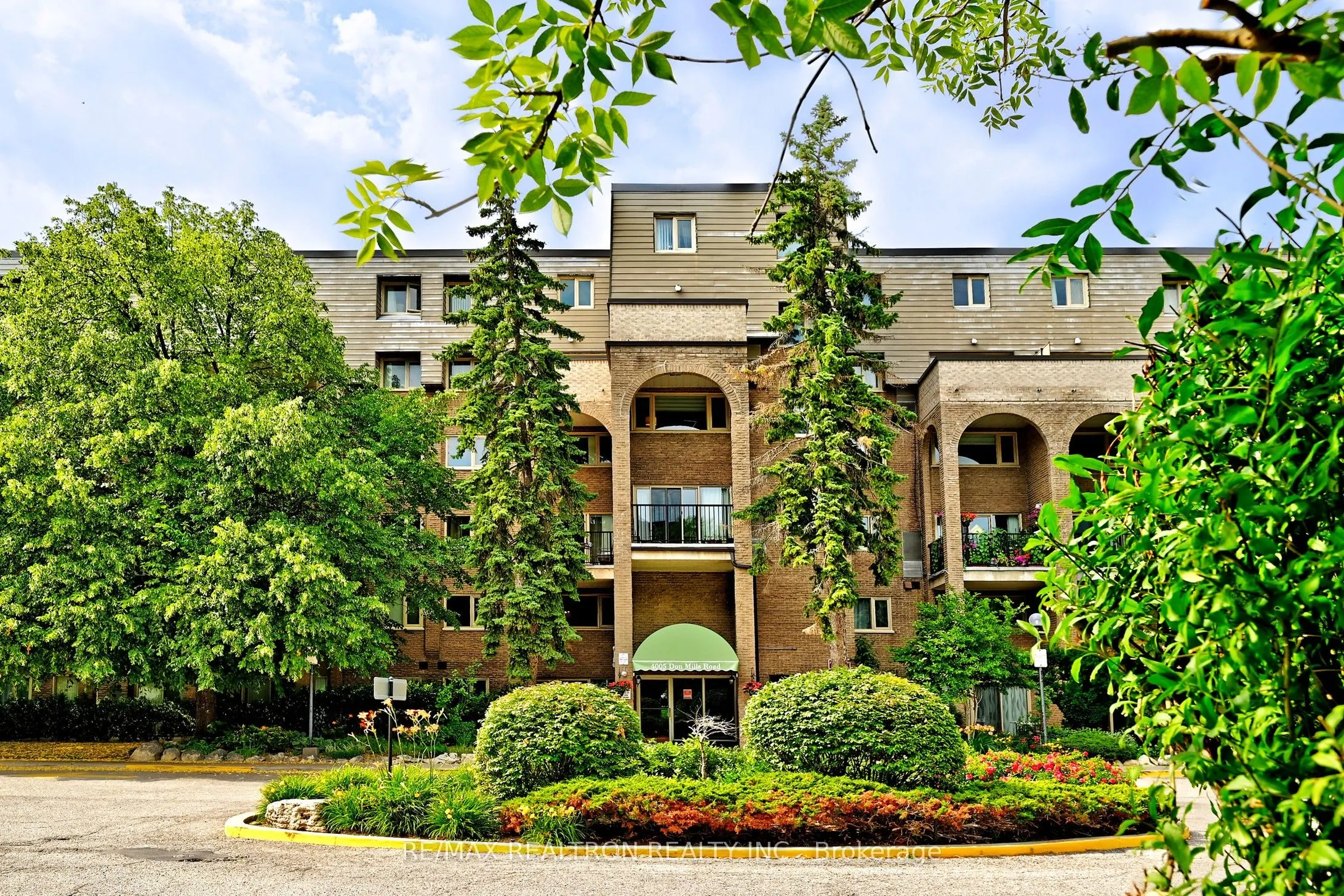 4005 Don Mills Road, #322