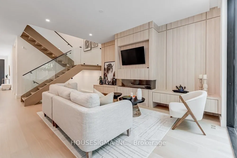 188 Duplex Avenue