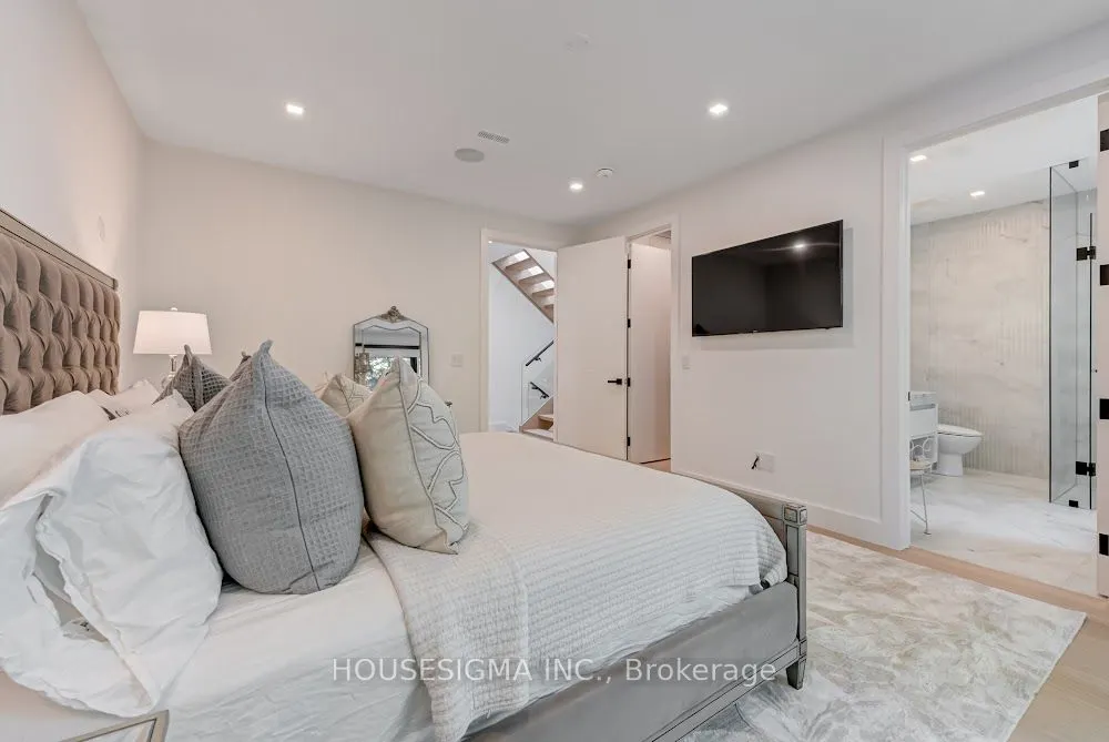 188 Duplex Avenue