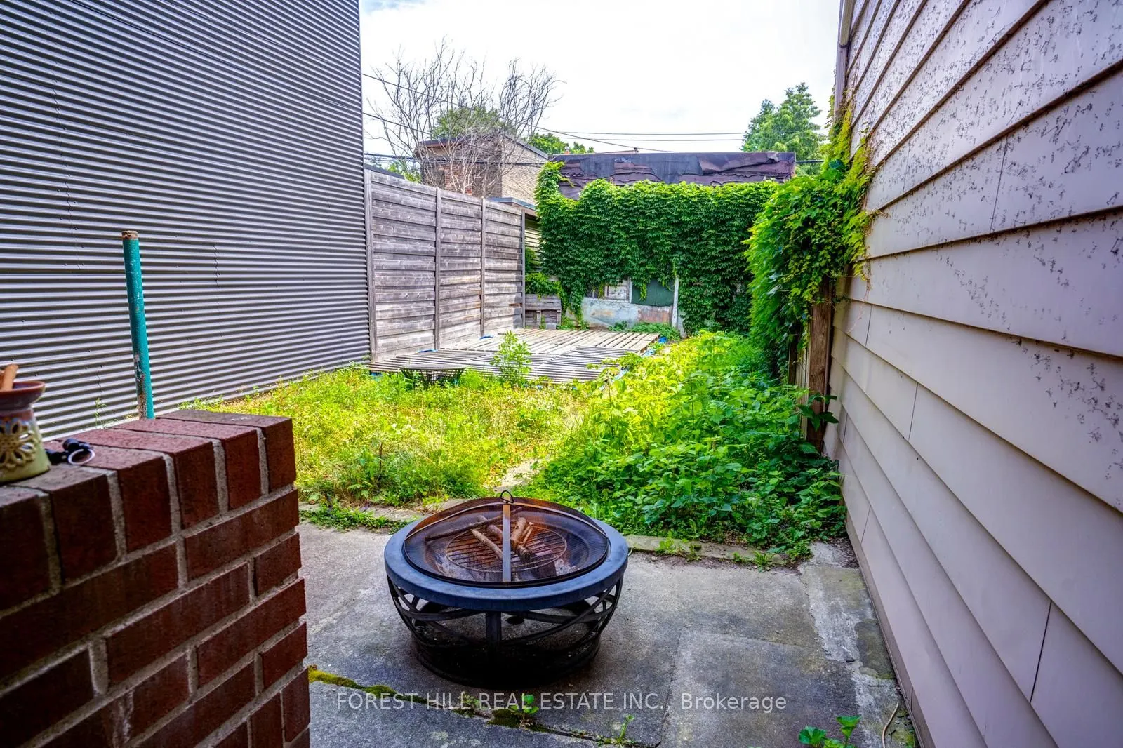 139 Christie Street
