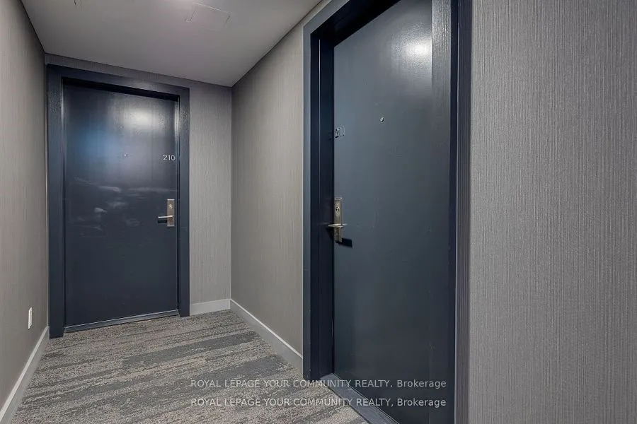 650 King Street W, #211