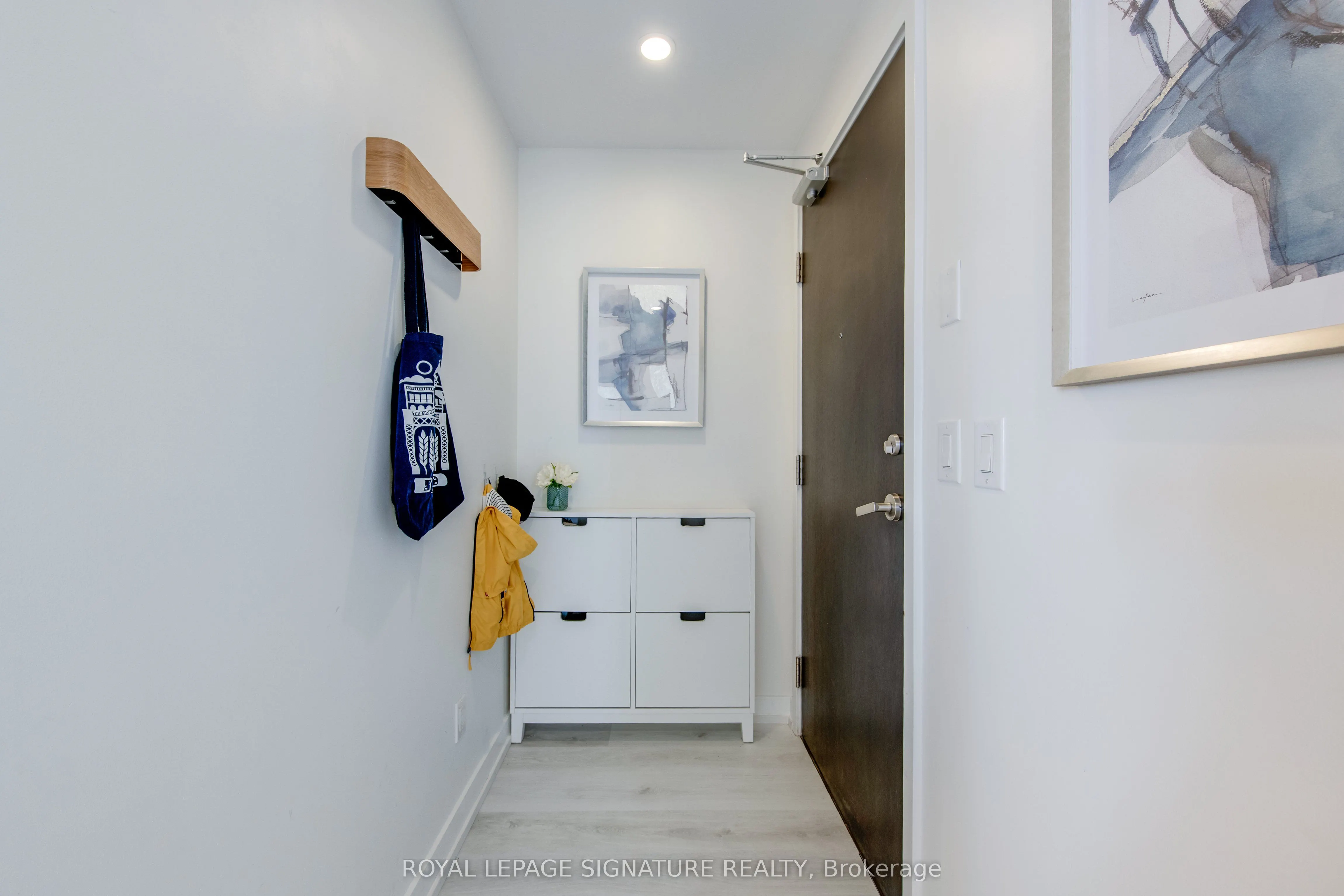 170 Sumach Street, #902