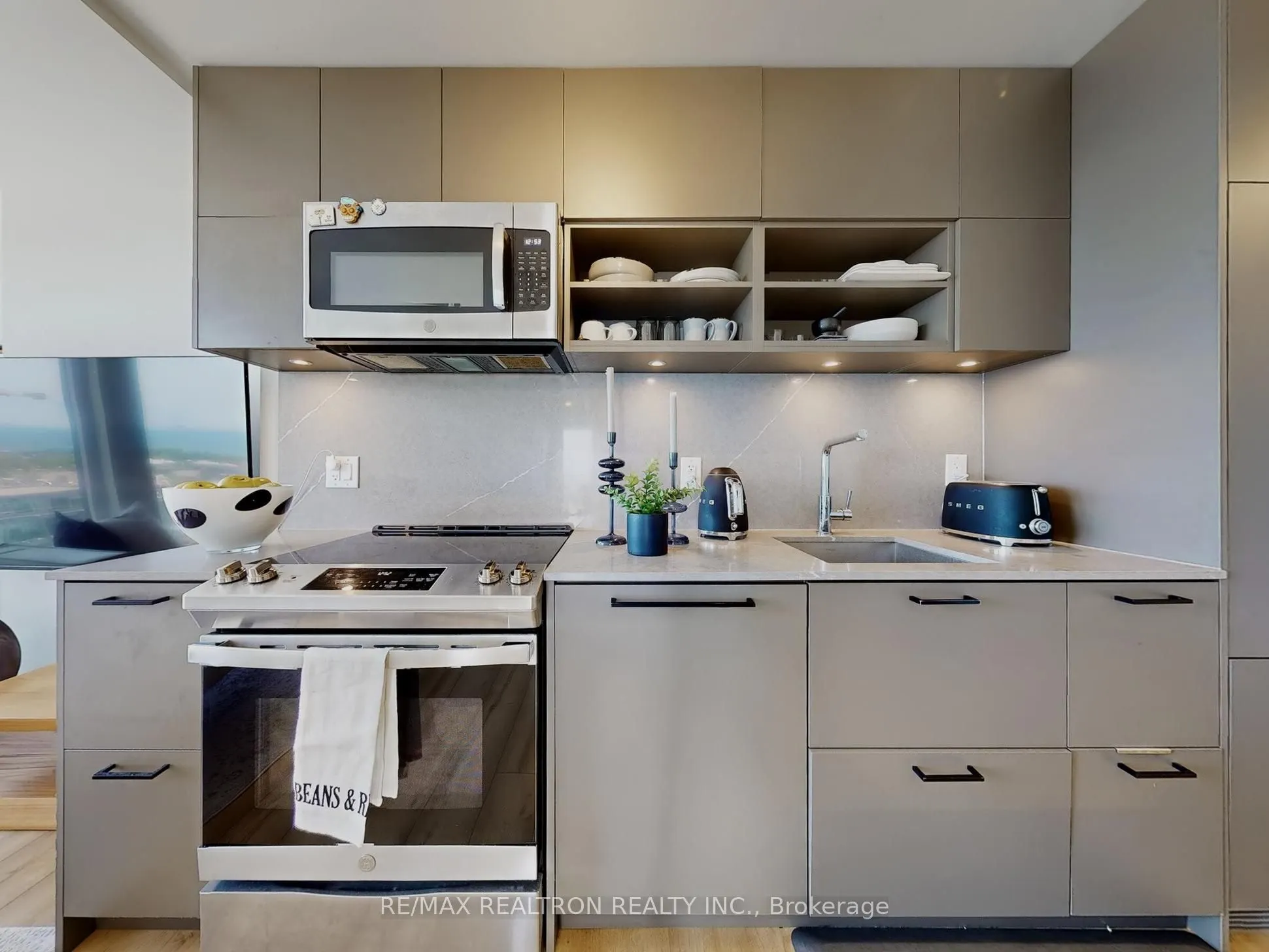 135 East Liberty Street, #1603