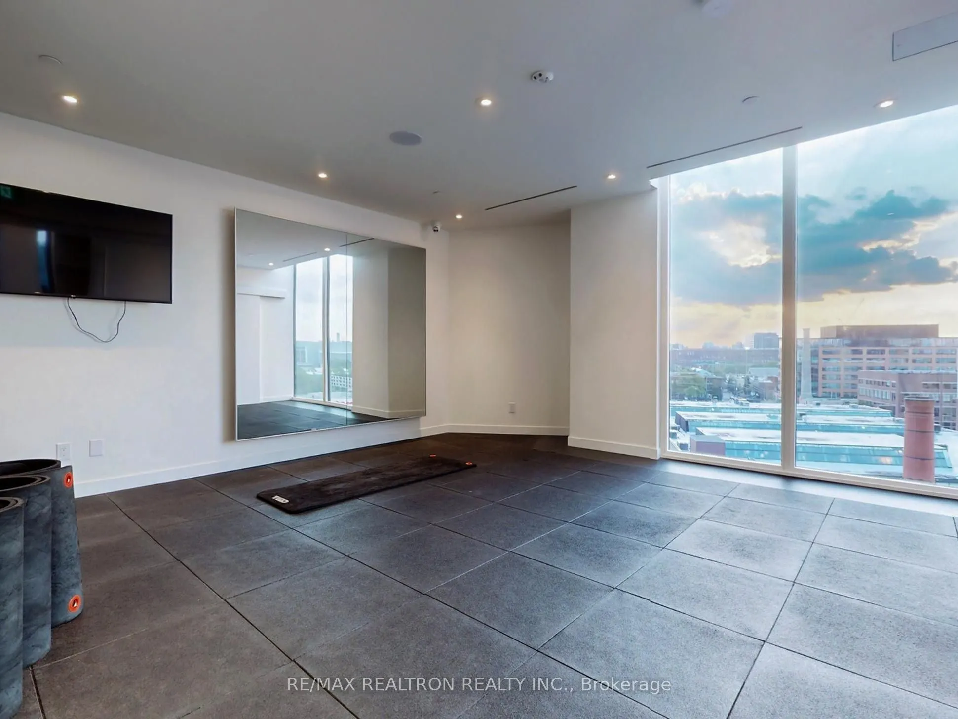 135 East Liberty Street, #1603