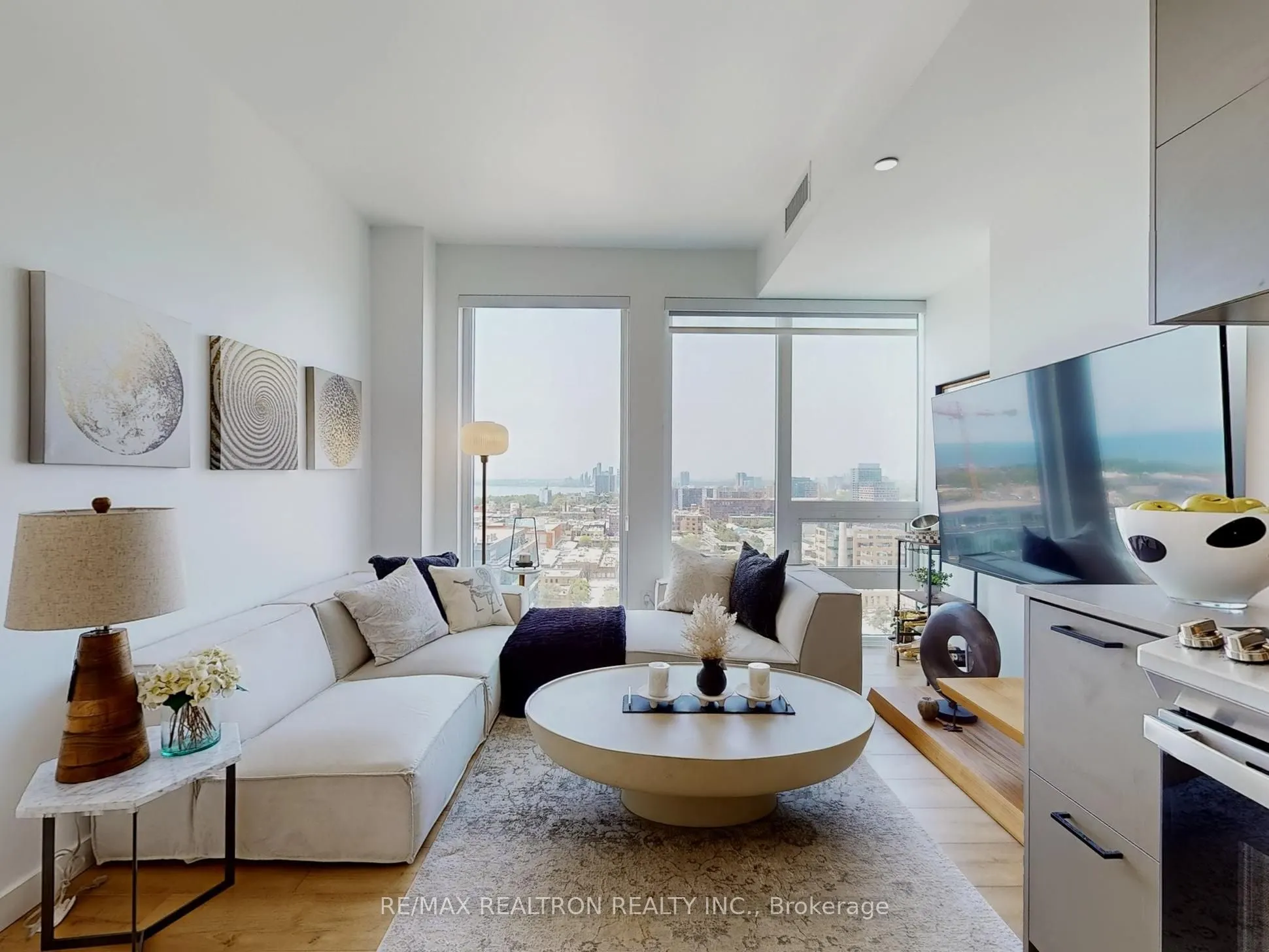 135 East Liberty Street, #1603