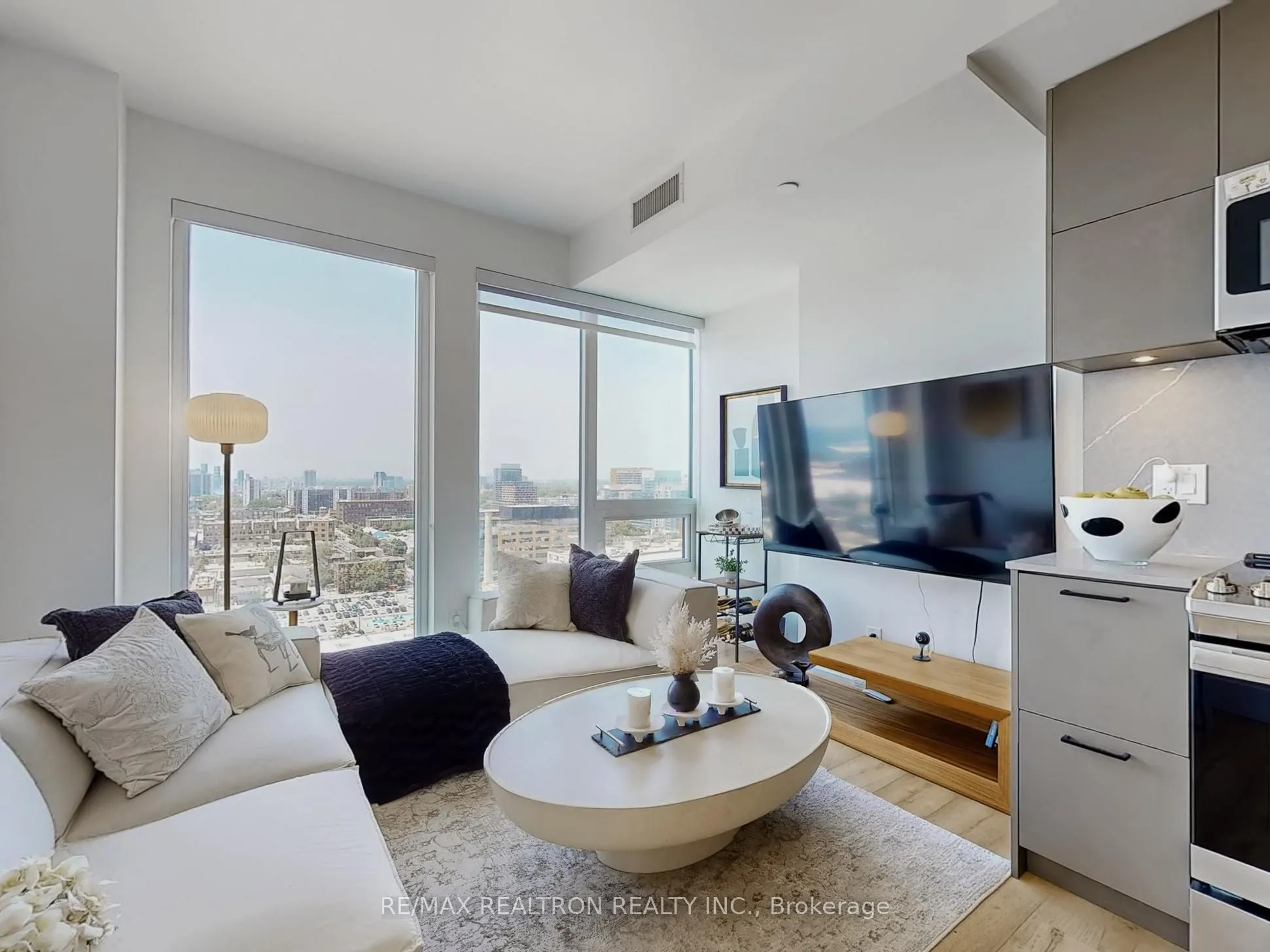 135 East Liberty Street, #1603