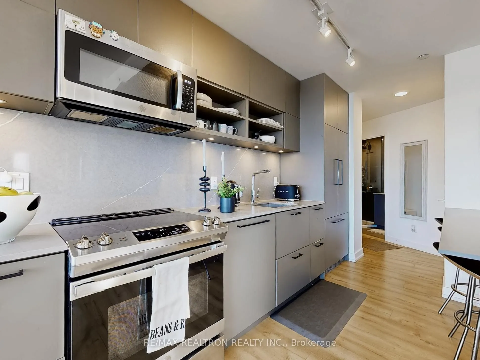 135 East Liberty Street, #1603