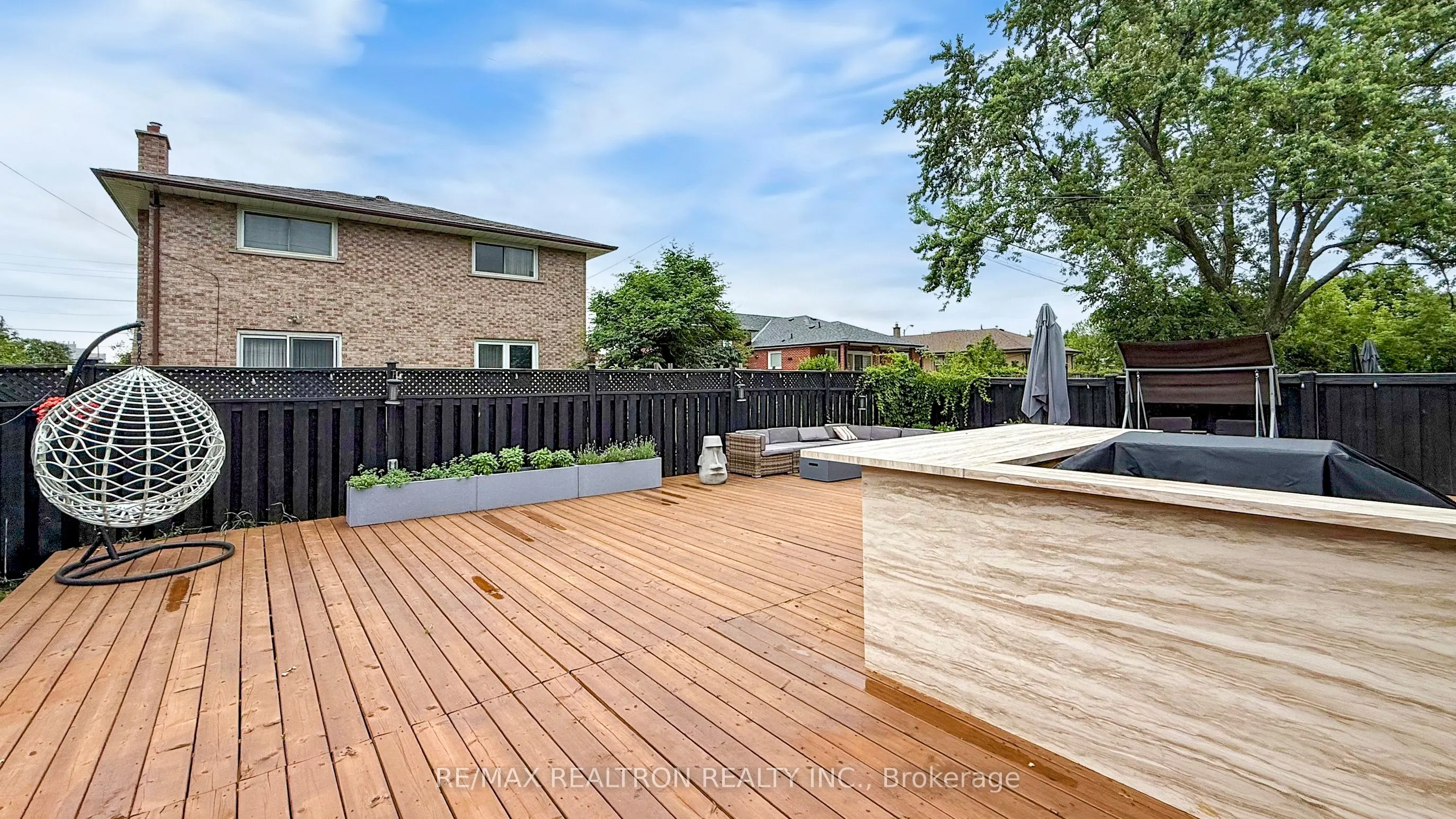 253 Searle Avenue