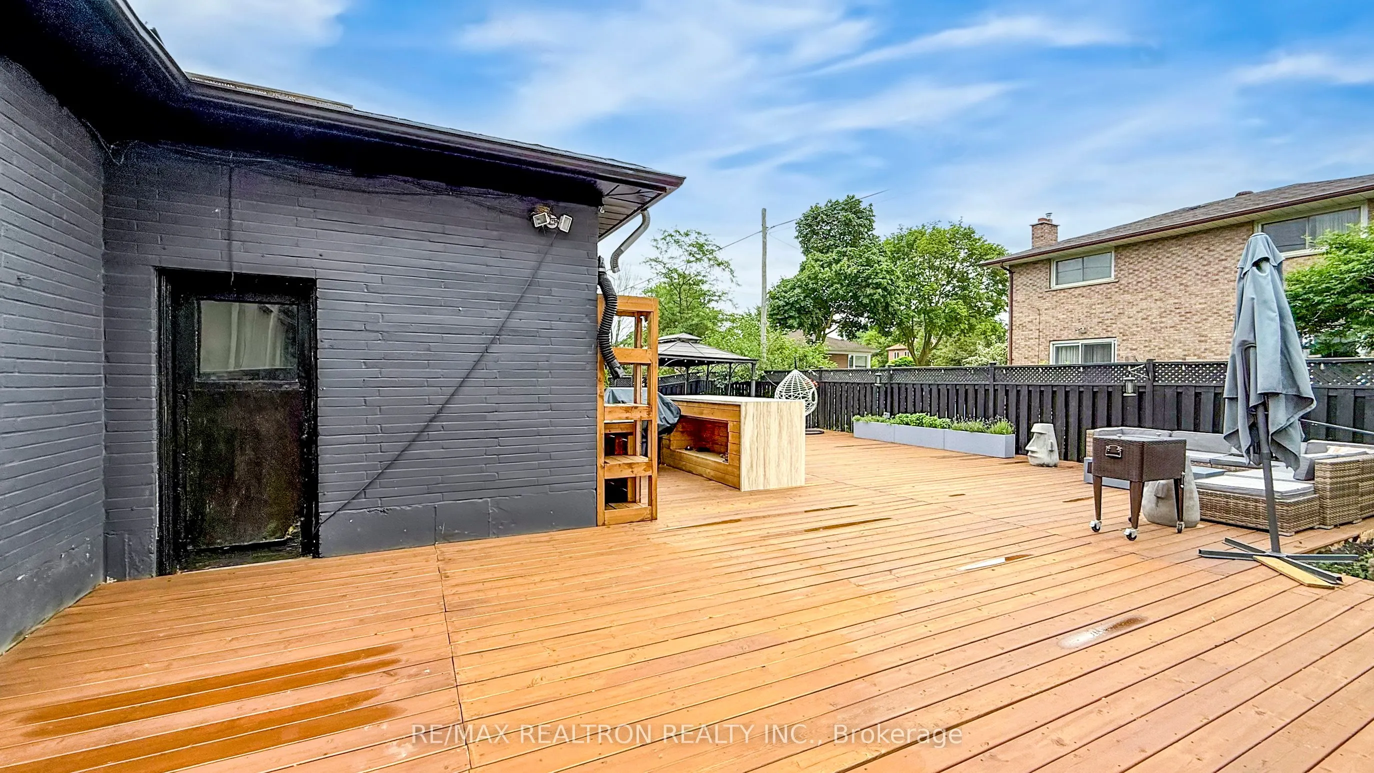 253 Searle Avenue