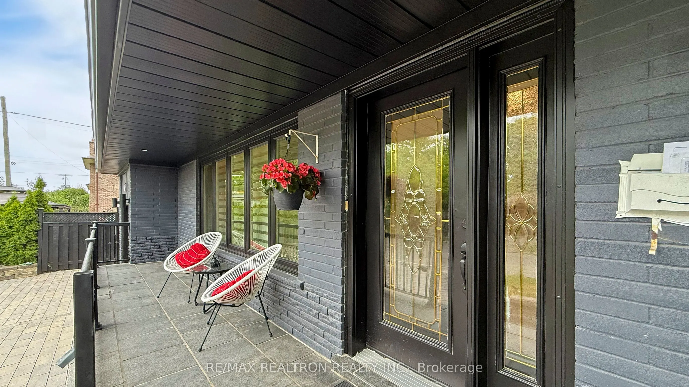 253 Searle Avenue
