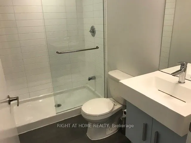 38 Dan Leckie Way, #202