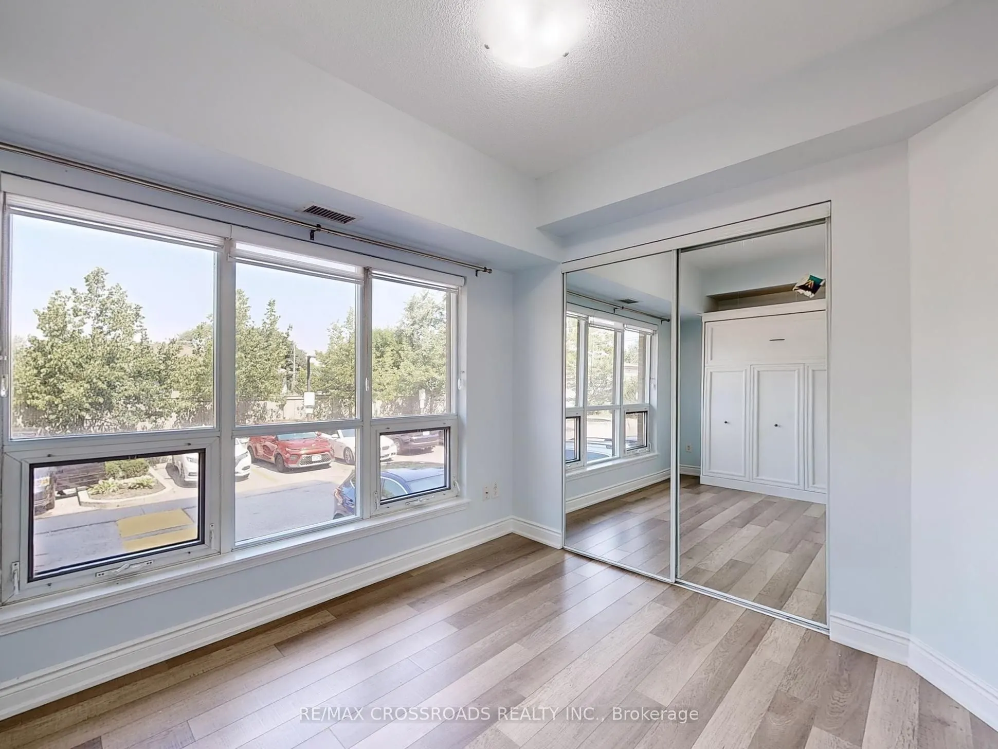 760 Sheppard Avenue W, #103