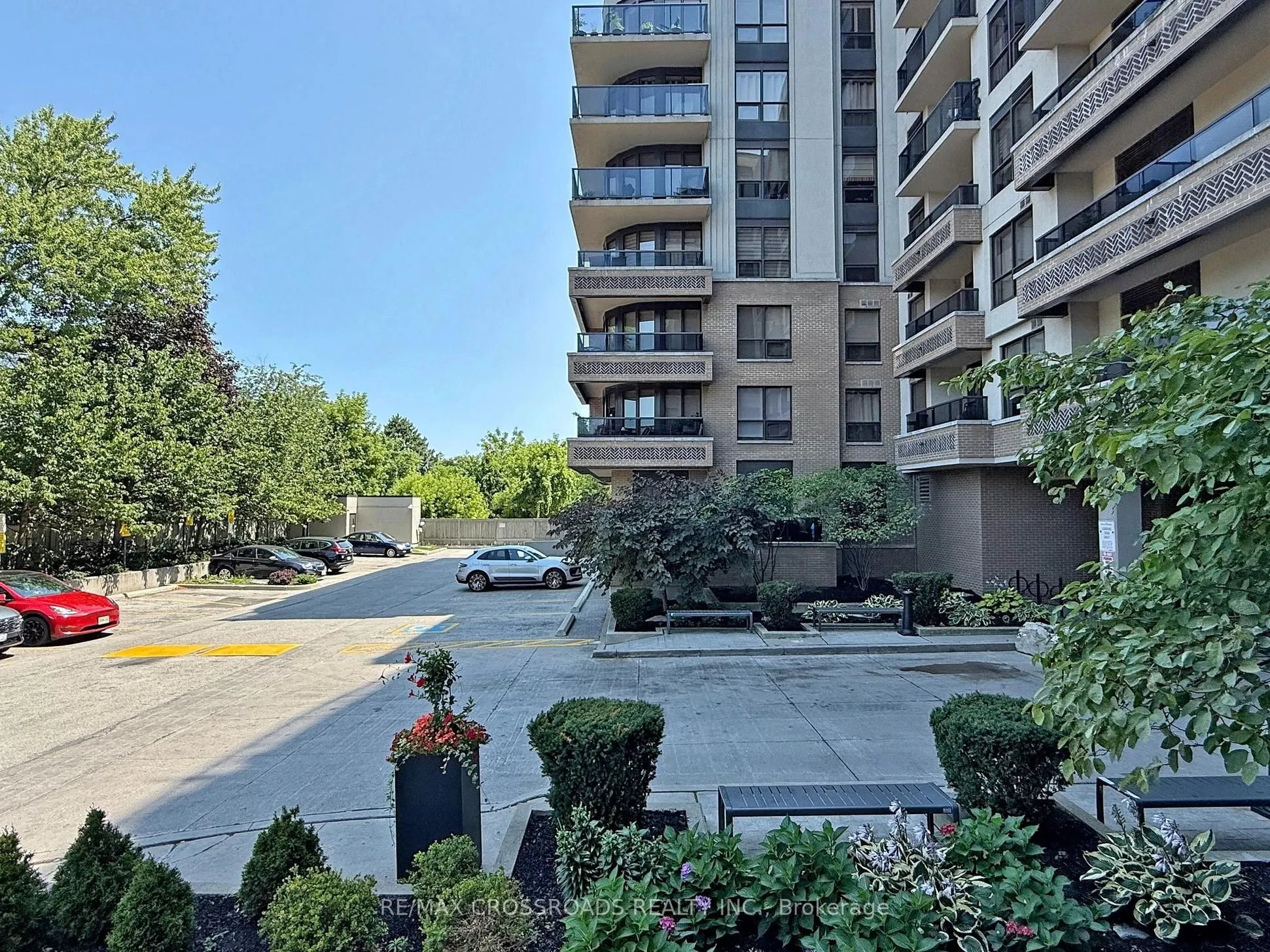 760 Sheppard Avenue W, #103