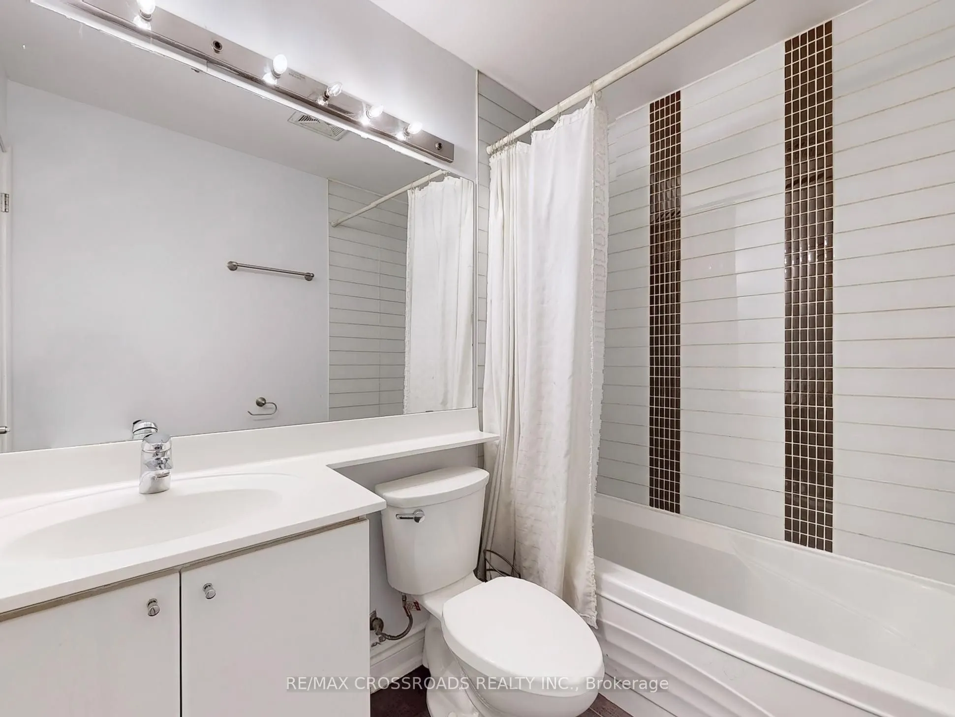 760 Sheppard Avenue W, #103