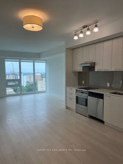 310 Tweedsmuir Avenue, #1701