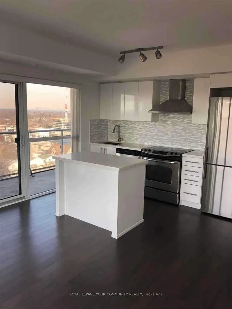 58 Orchard View Boulevard, #2002