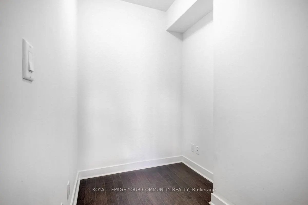 58 Orchard View Boulevard, #2002