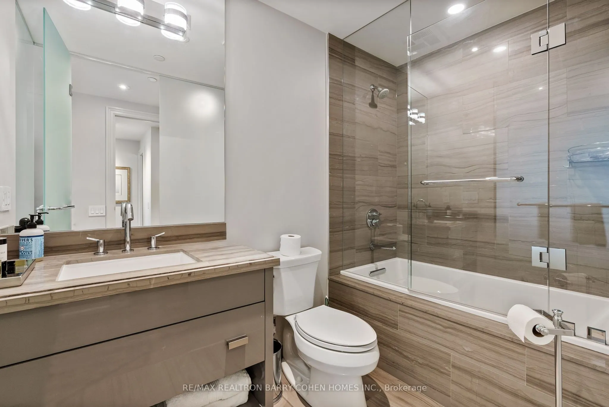 133 Pears Avenue, #2