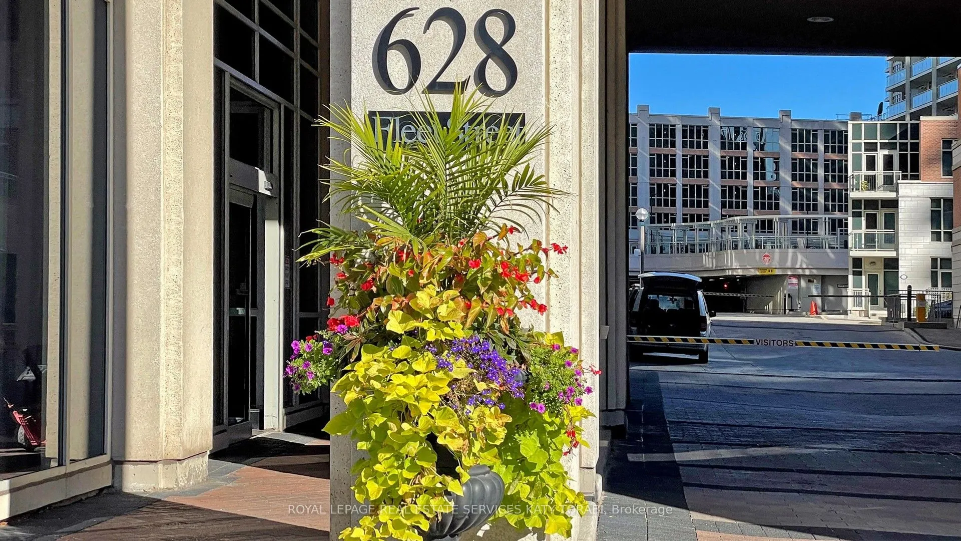 628 Fleet Street, #PH01
