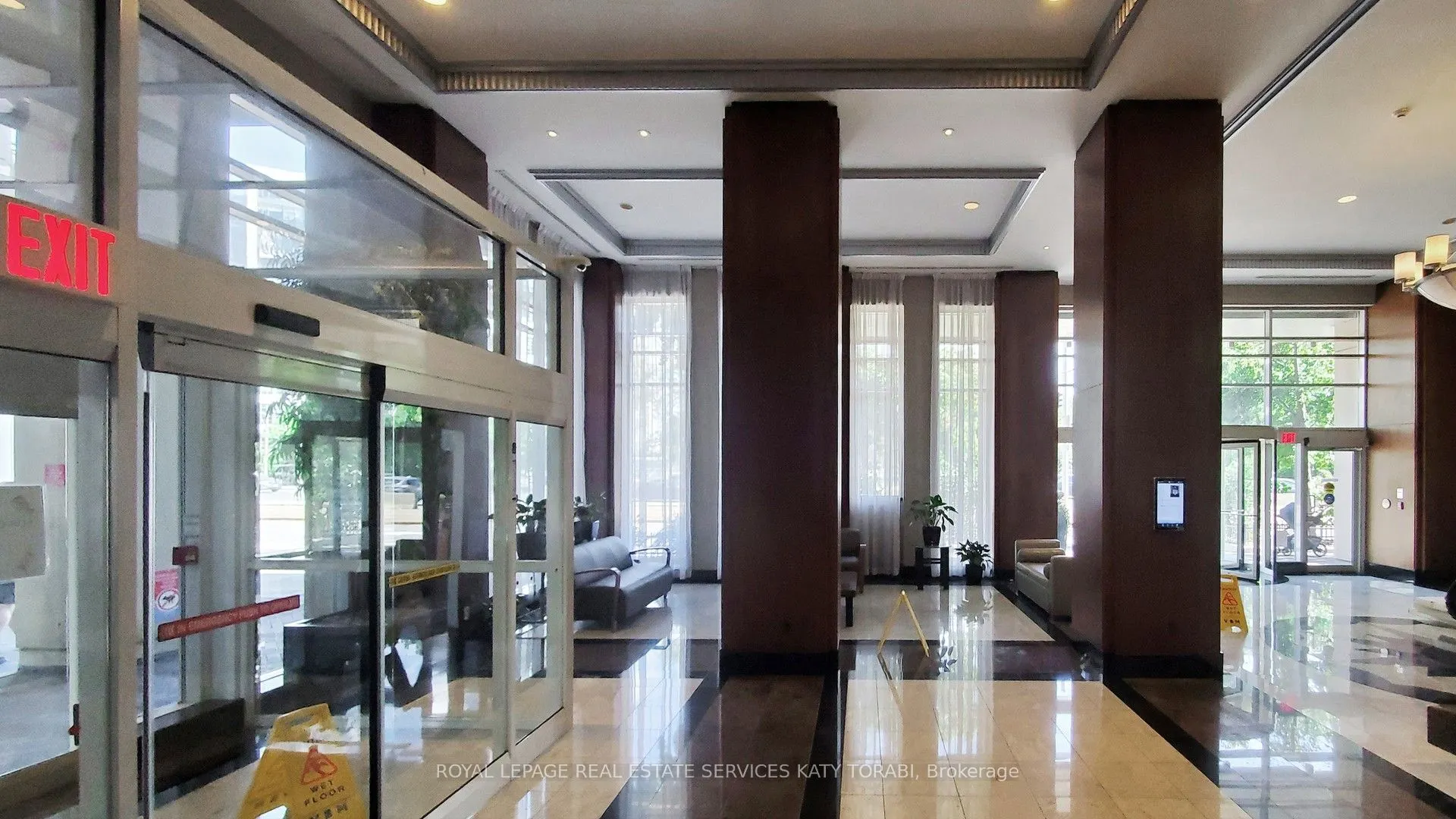 628 Fleet Street, #PH01