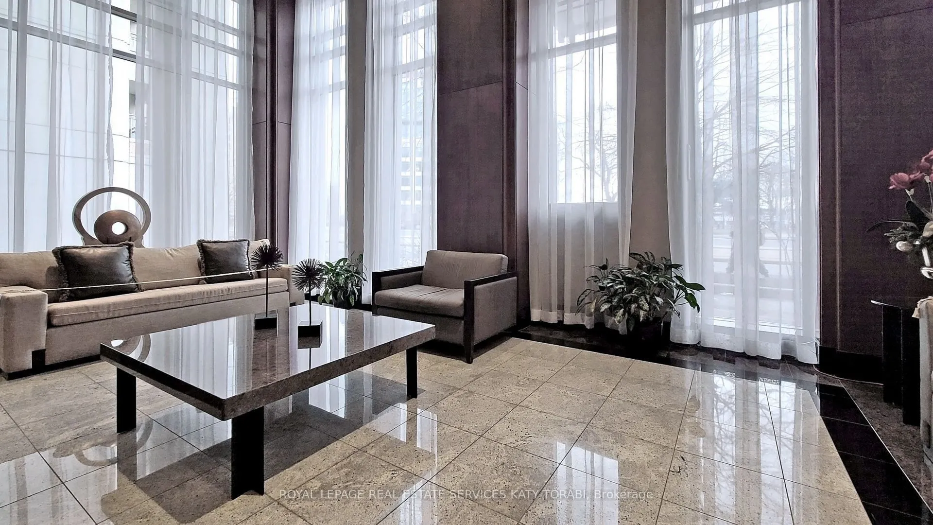 628 Fleet Street, #PH01