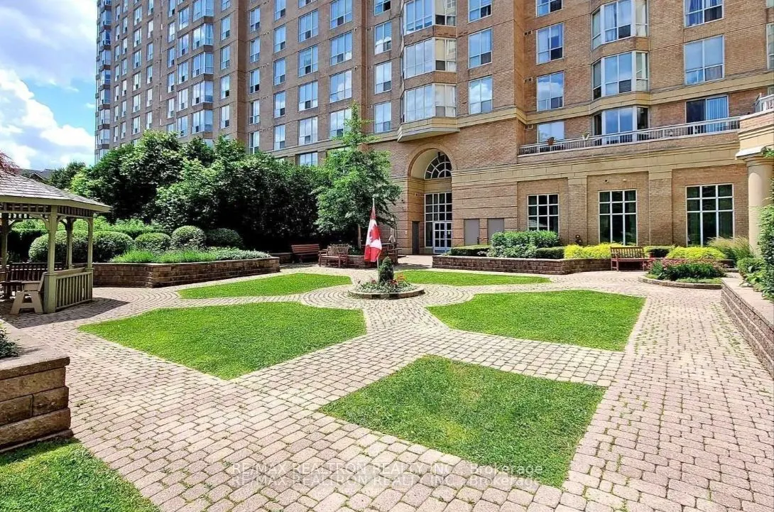 11 Thorncliffe Park Drive, #313