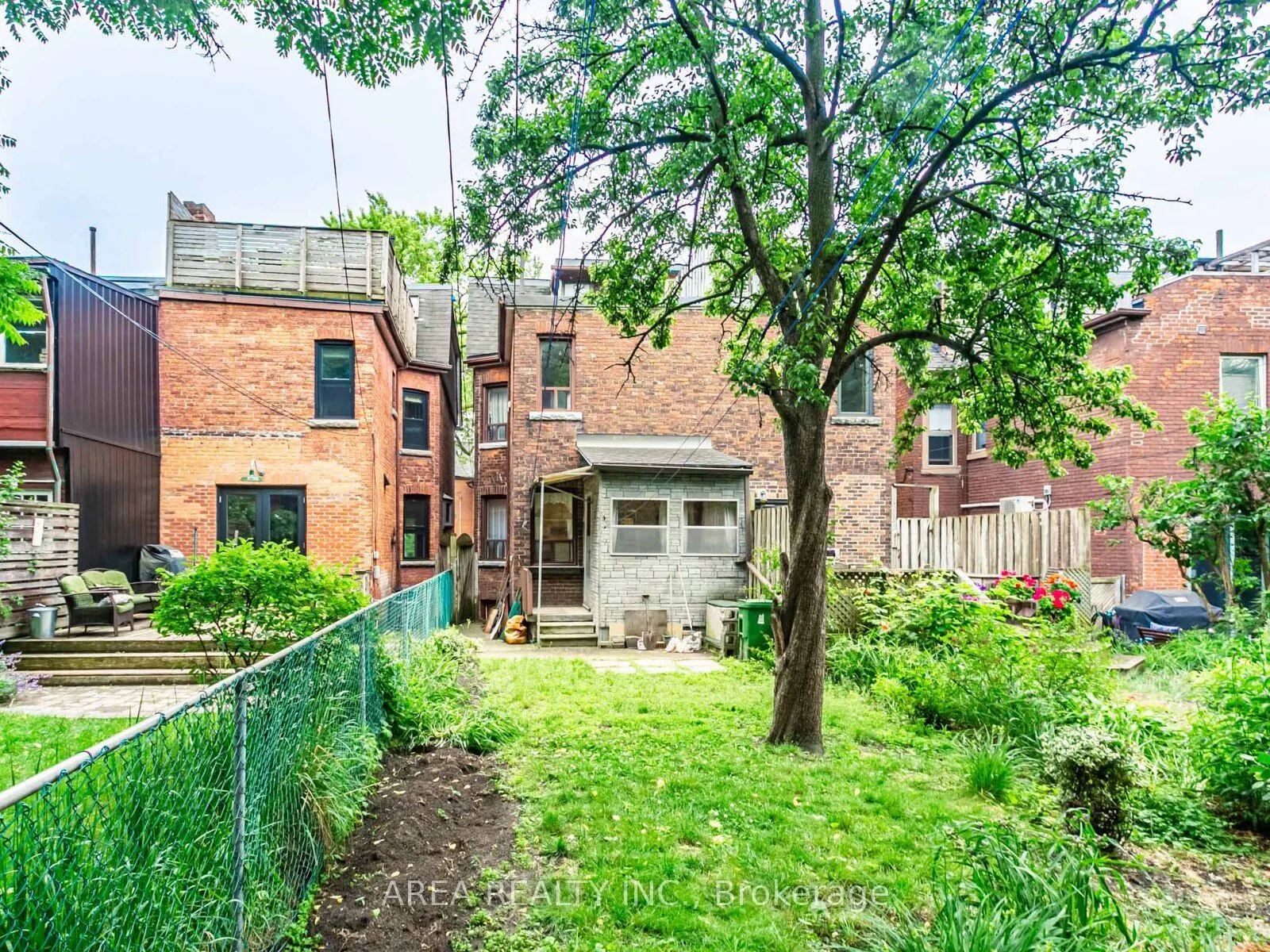 50 Mackenzie Crescent