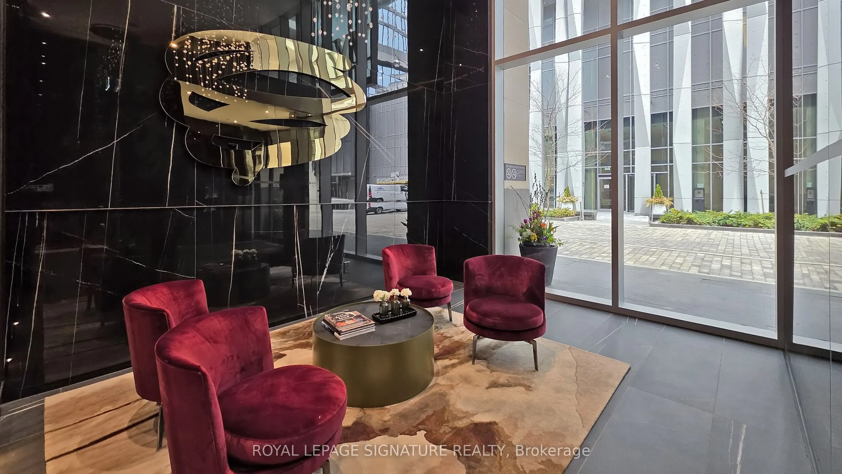 11 Yorkville Avenue, #4405