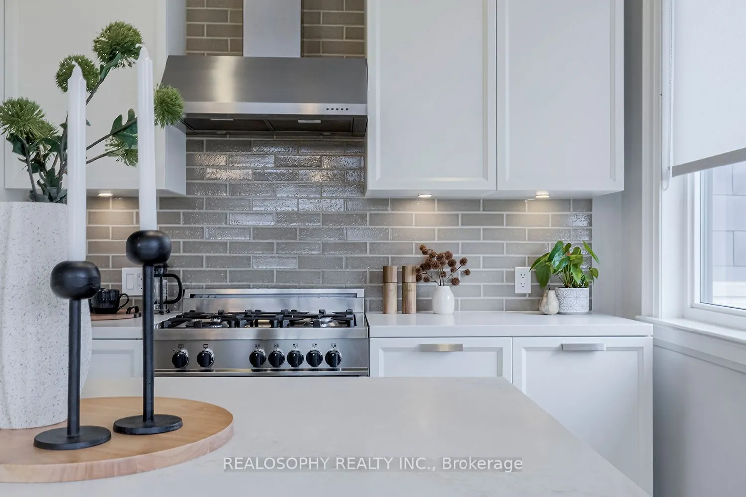 1657 Bathurst Street, #4A