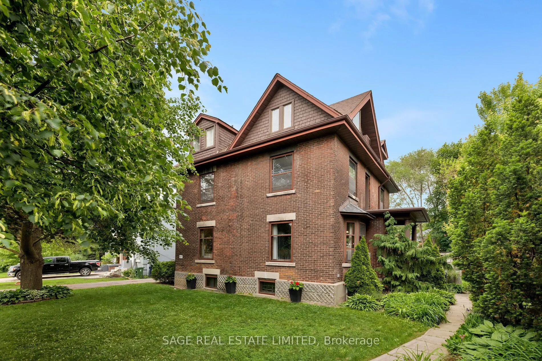 201 Sutherland Drive