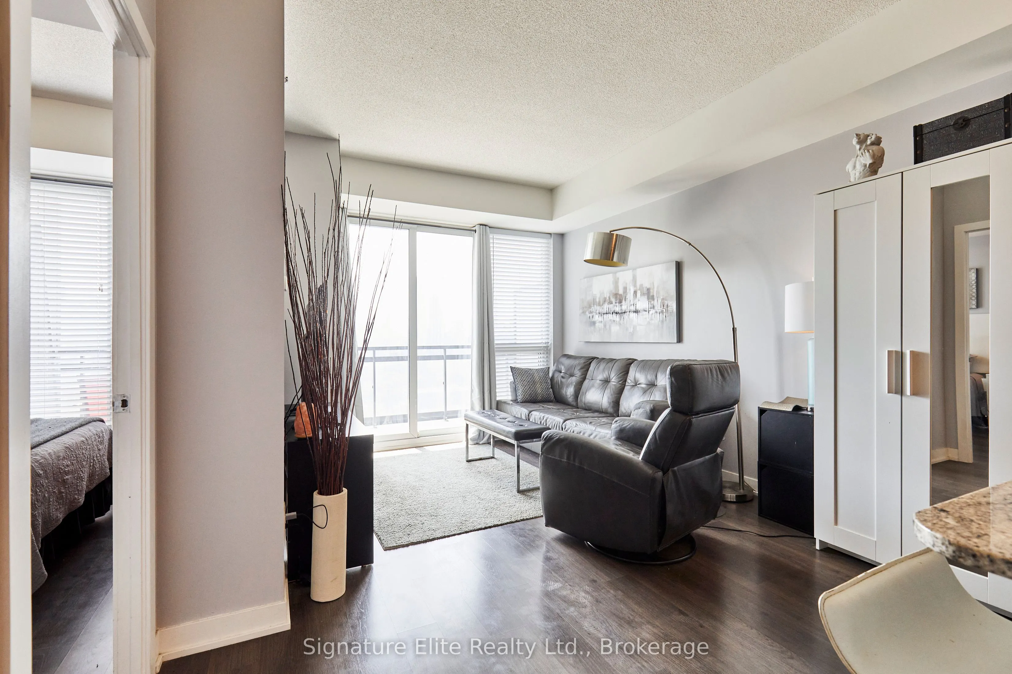 225 Sackville Street, #1907