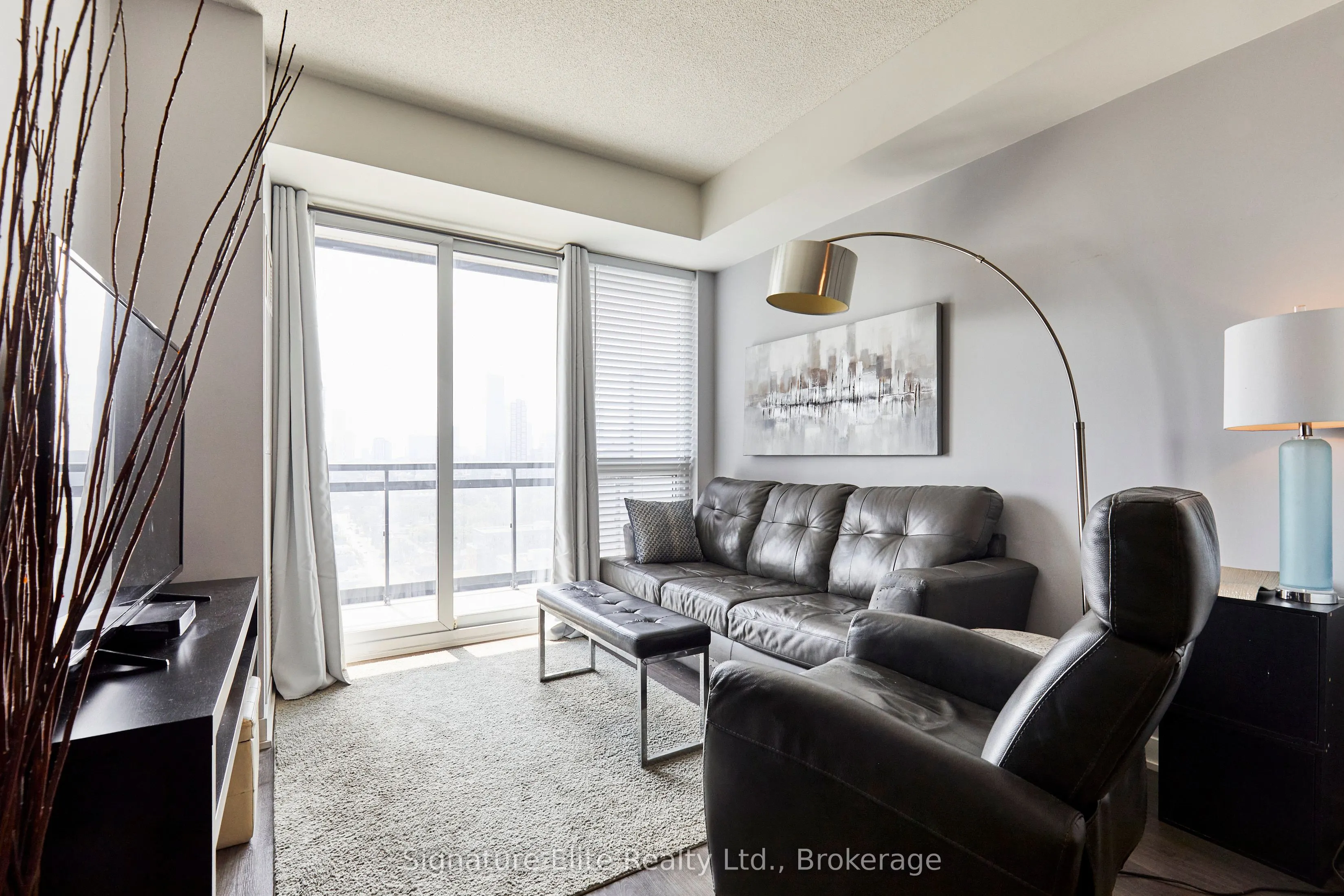 225 Sackville Street, #1907
