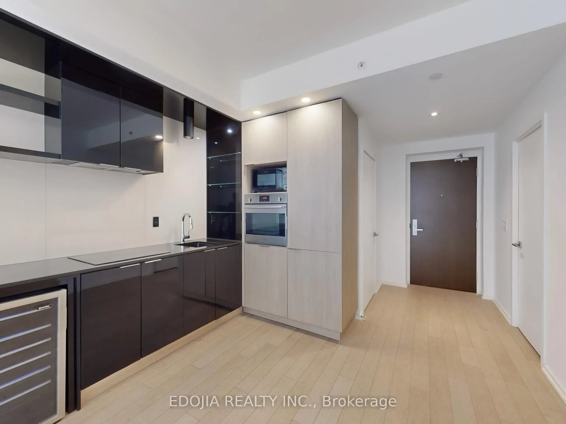 70 Temperance Street, #2208