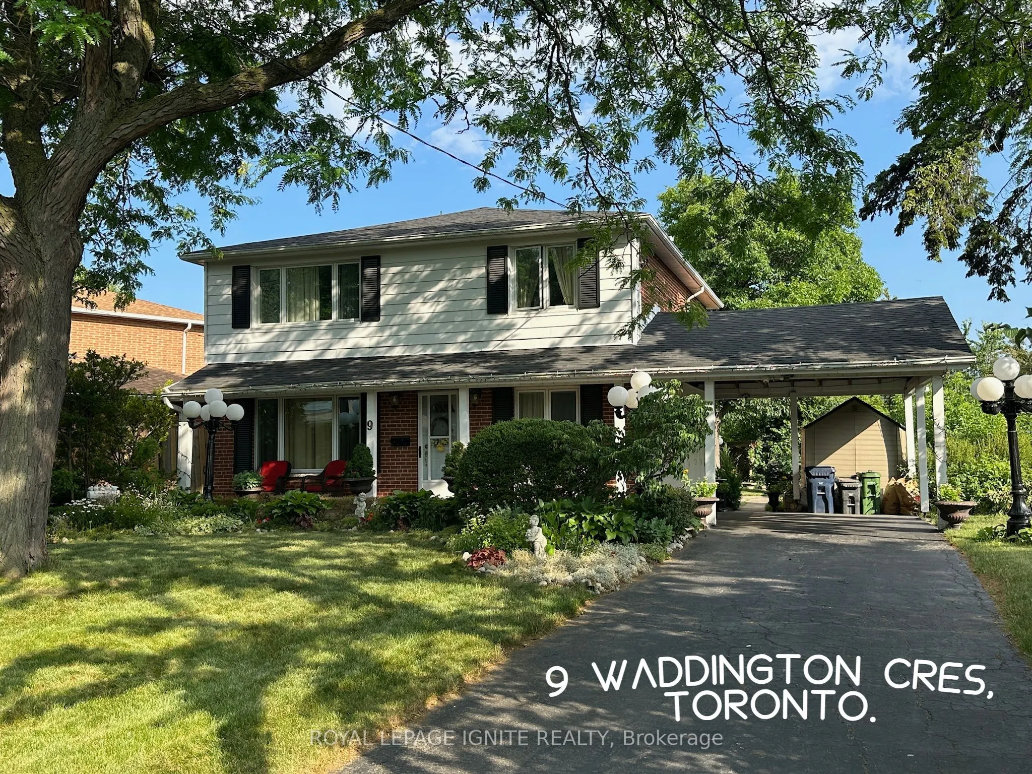 9 Waddington Crescent
