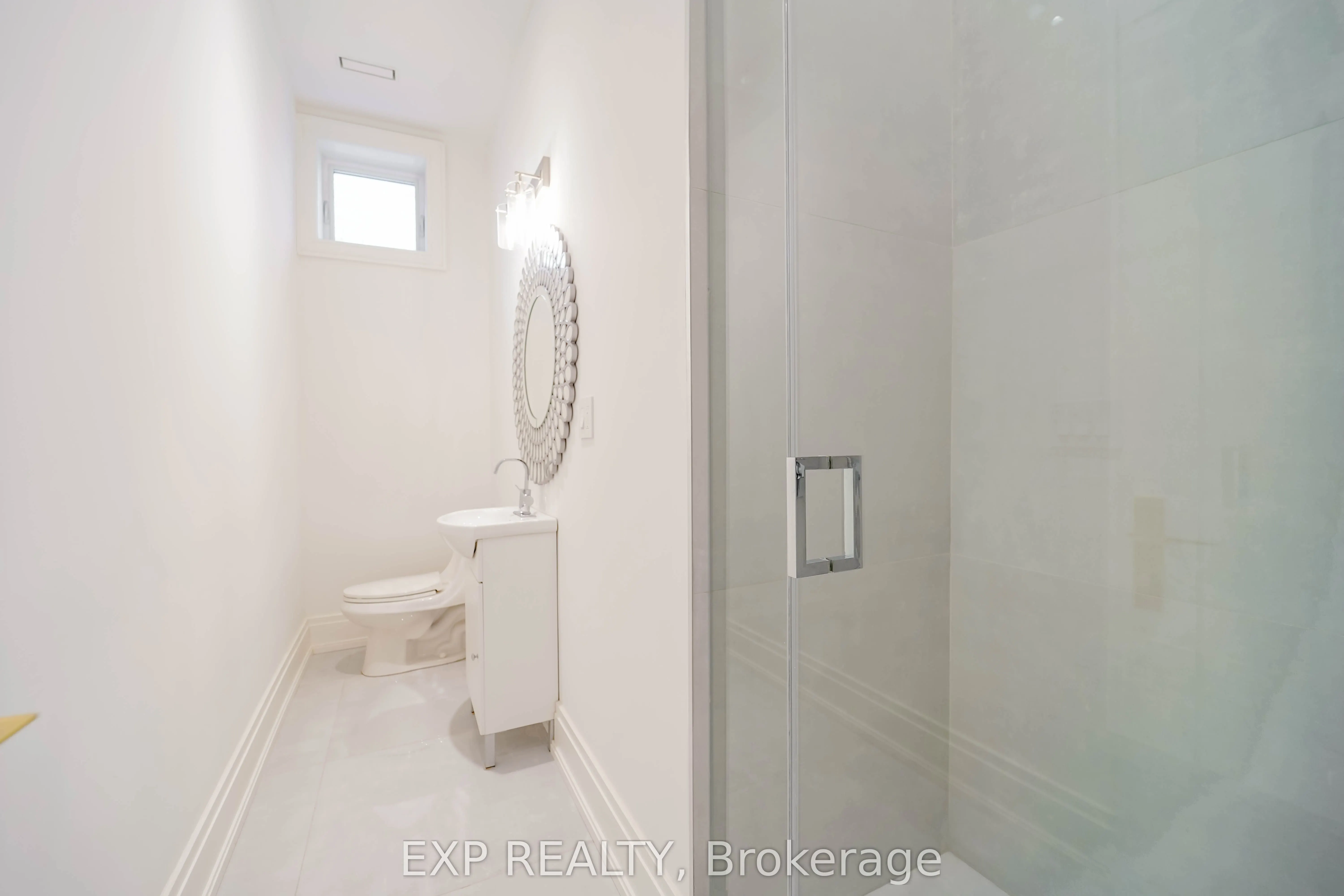 32 Athabaska Avenue