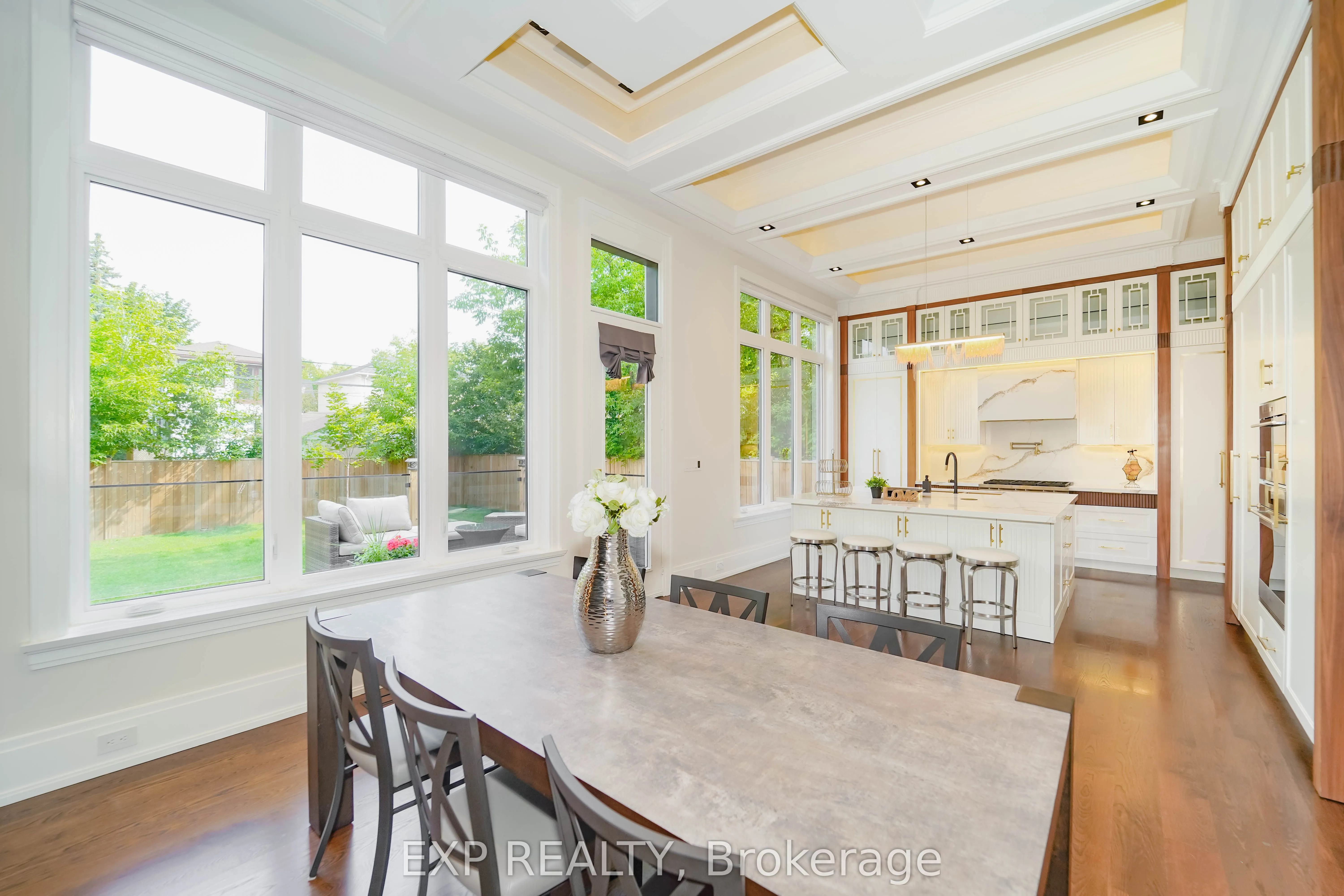 32 Athabaska Avenue