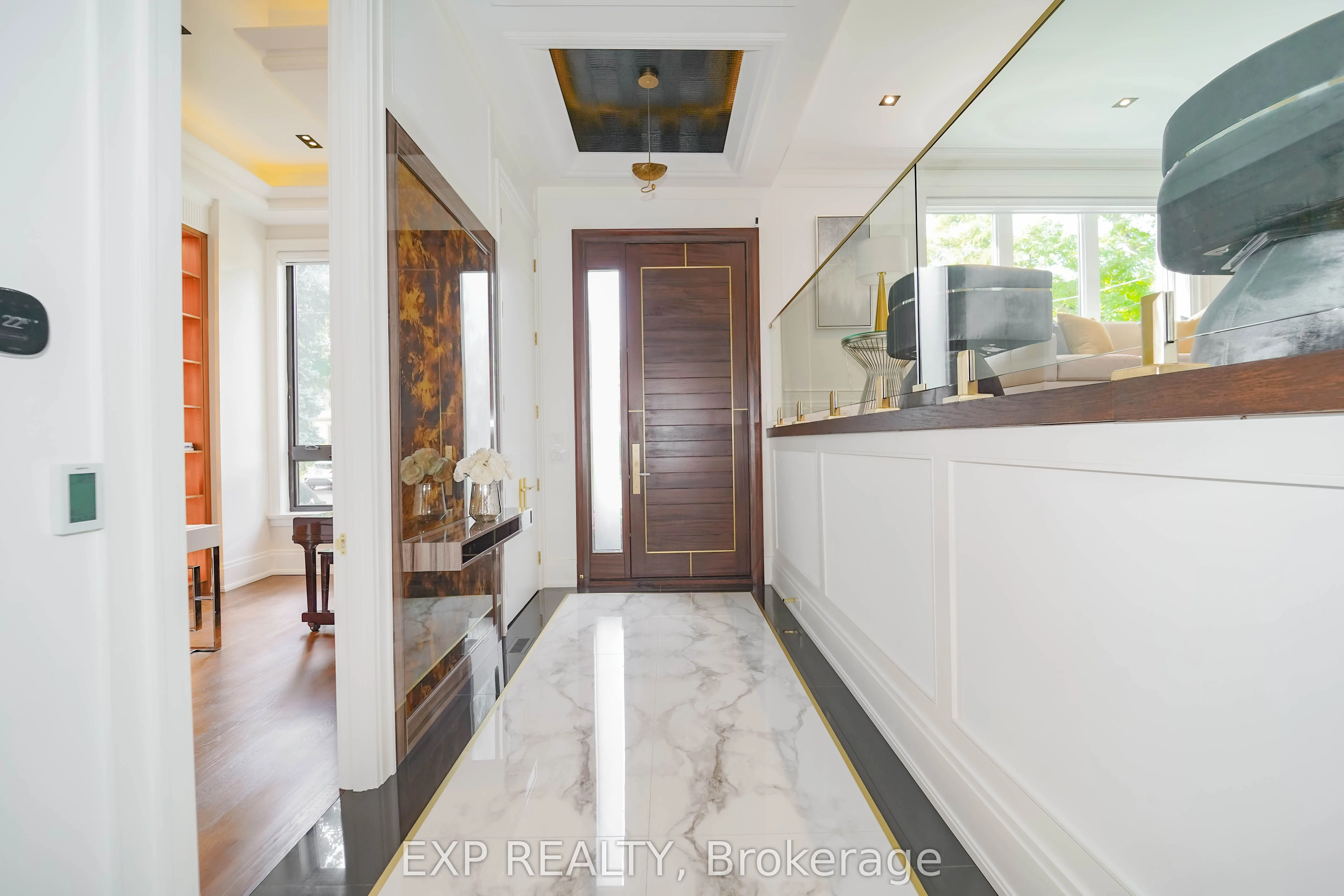 32 Athabaska Avenue